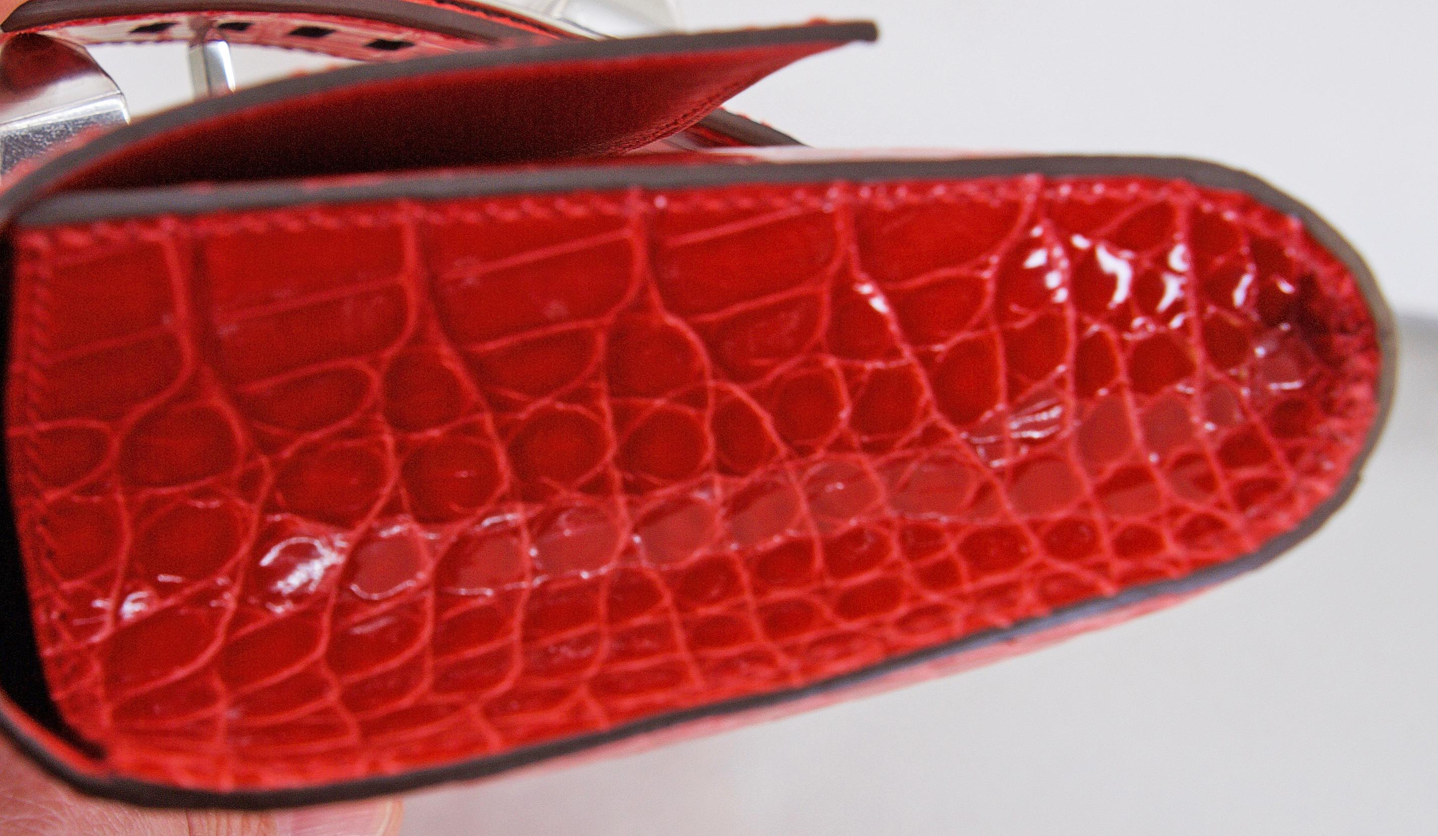 HERMES 23 cm Mississippiensis Lisse Alligator Crocodile Clutch Bag In New Condition For Sale In New York, NY