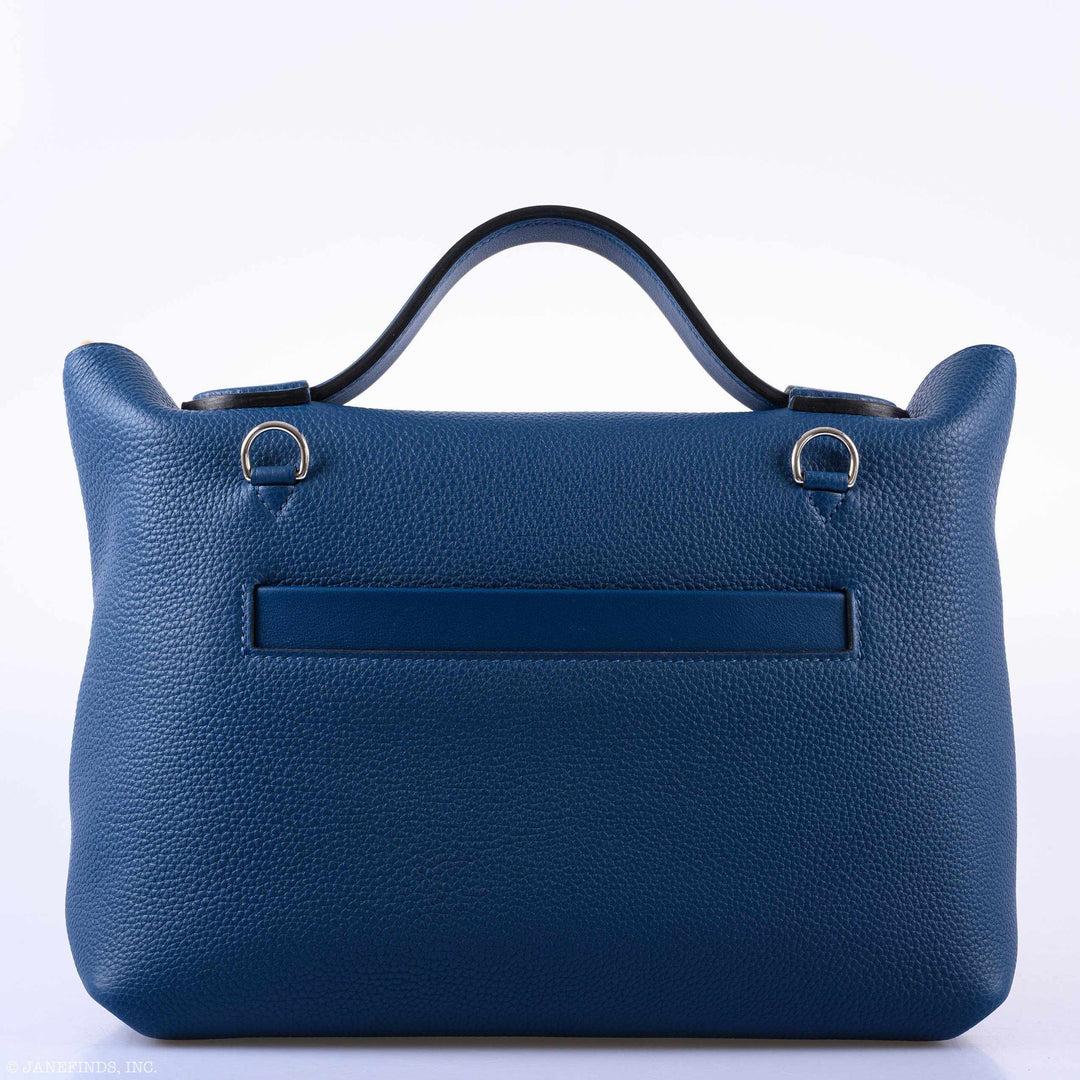 Hermès 24/24 29 Deep Blue Togo & Indigo, Bosphore Swift Palladium Hardware

The Hermès 24/24 Bag in 29cm - The Store Fresh 