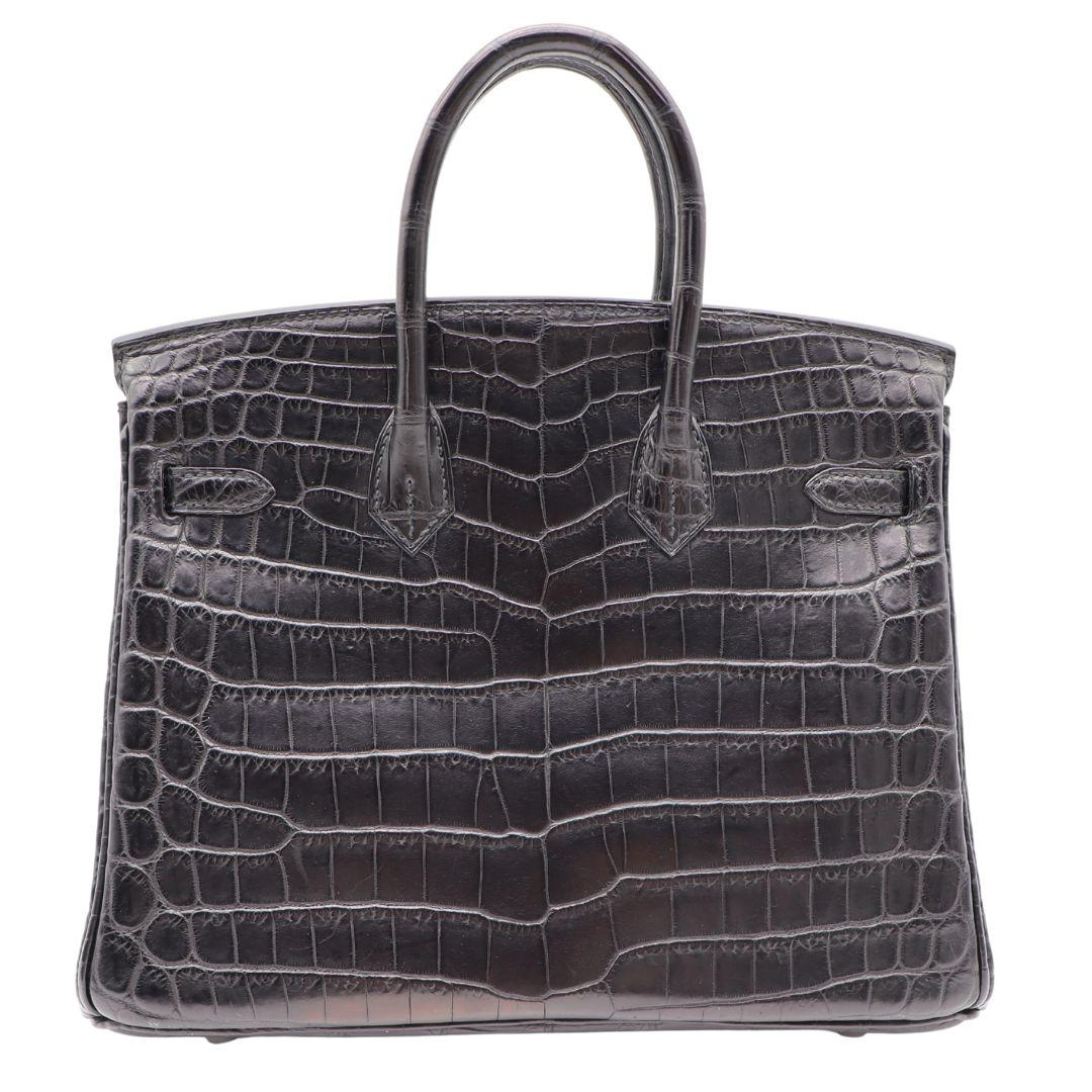 Hermès 25cm Birkin Noir Matte Niloticus Crocodile Palladium Hardware Excellent état - En vente à Santa Rosa Beach, FL