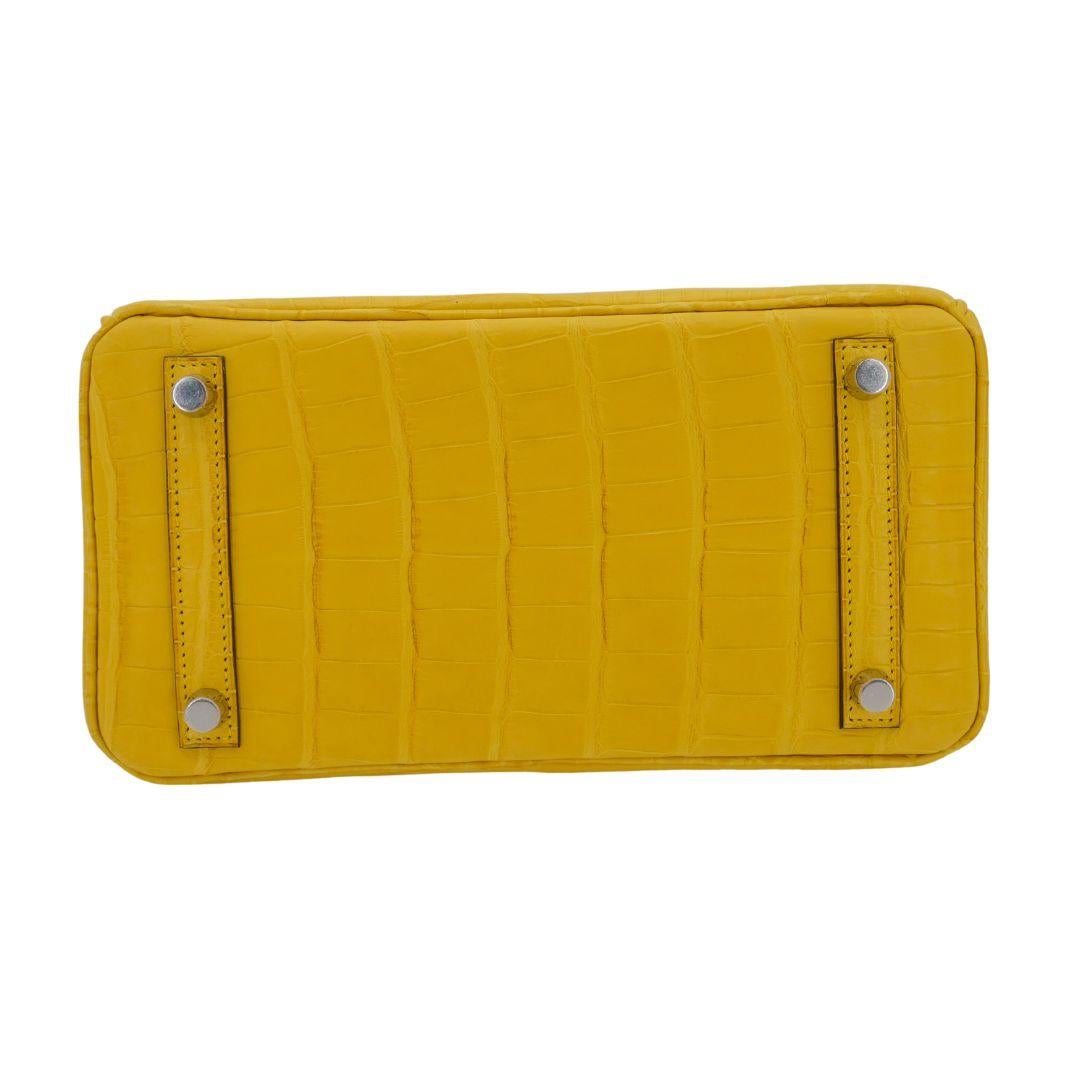 Hermès 25cm Birkin Mimosa Matte Alligator Palladium Hardware In New Condition In Santa Rosa Beach, FL