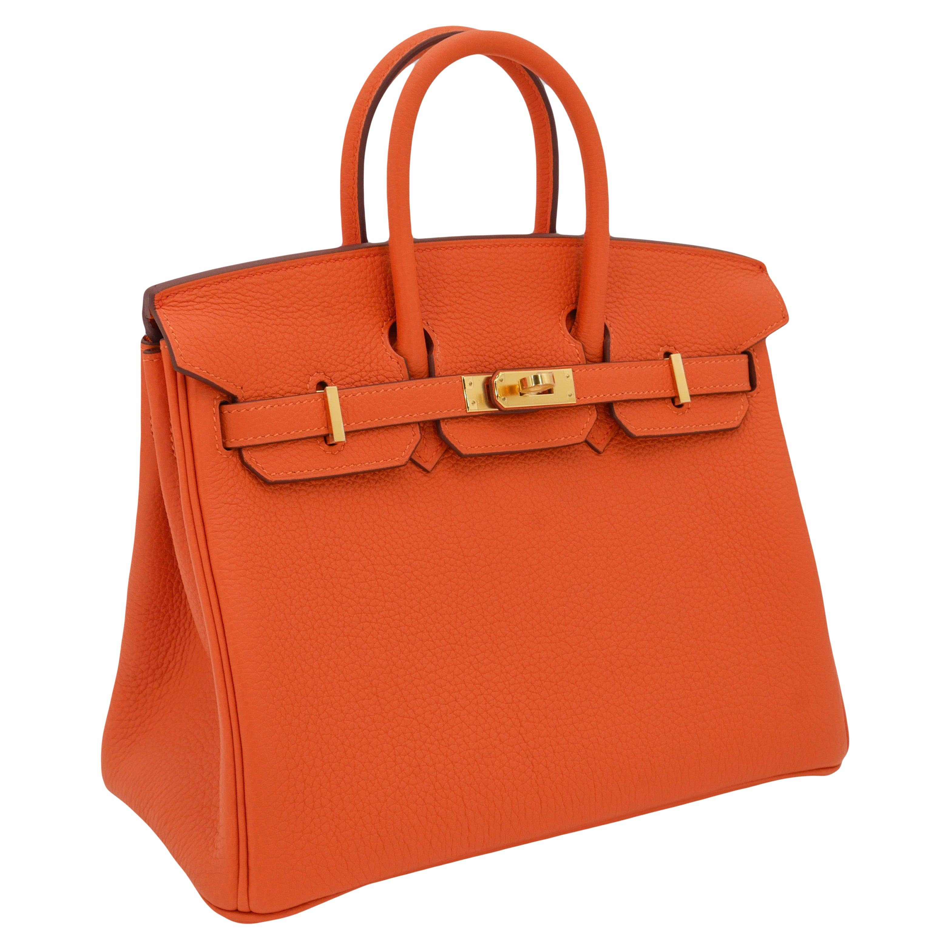 Brand: Hermès
Style: Birkin
Size: 25cm
Color: Orange
Material: Togo Leather
Hardware: Gold (GHW)
Dimensions: 10