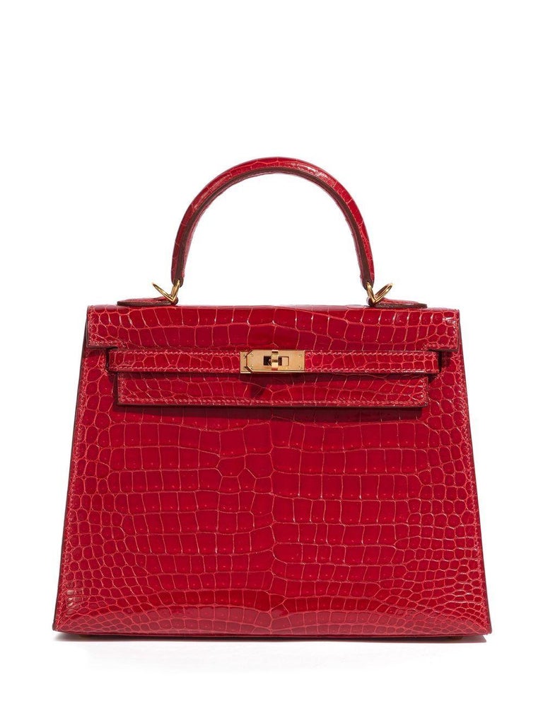 Hermès 25cm Shiny Niloticus Crocodile Kelly Bag with Gold Hardware For Sale  at 1stDibs