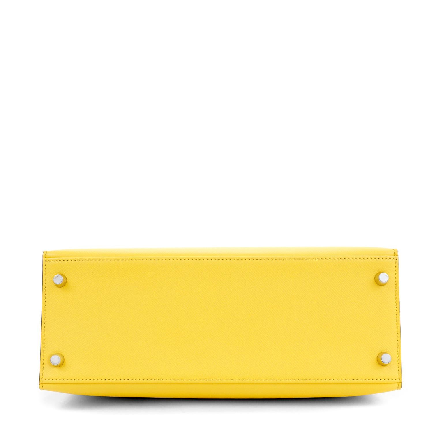Hermès 28 cm Jaune de Naples Yellow Epsom Kelly Sellier For Sale 2