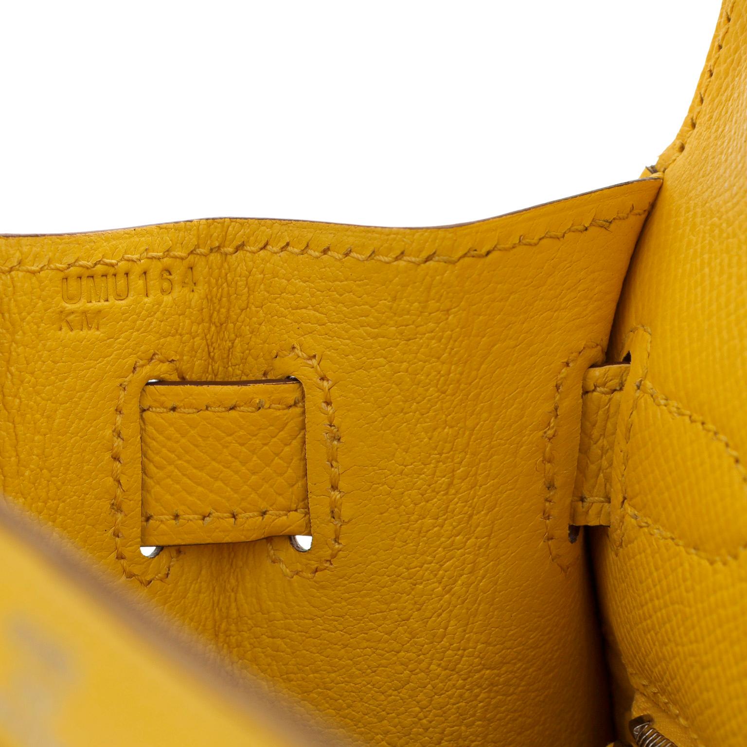 Hermès 28 cm Jaune de Naples Yellow Epsom Kelly Sellier For Sale 3