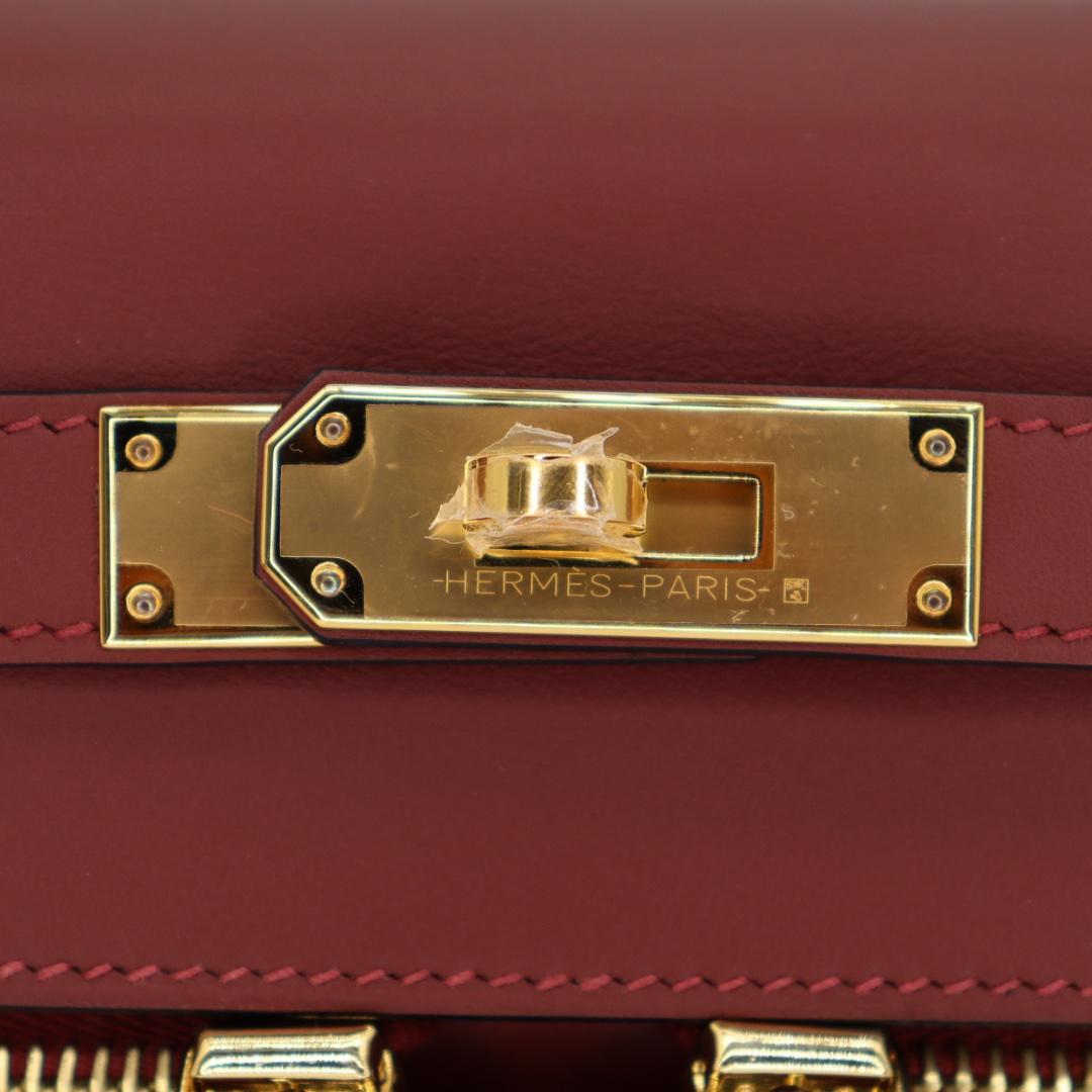 Brown Hermès 28cm Kelly Lakis Rouge H Swift Leather Gold Hardware For Sale