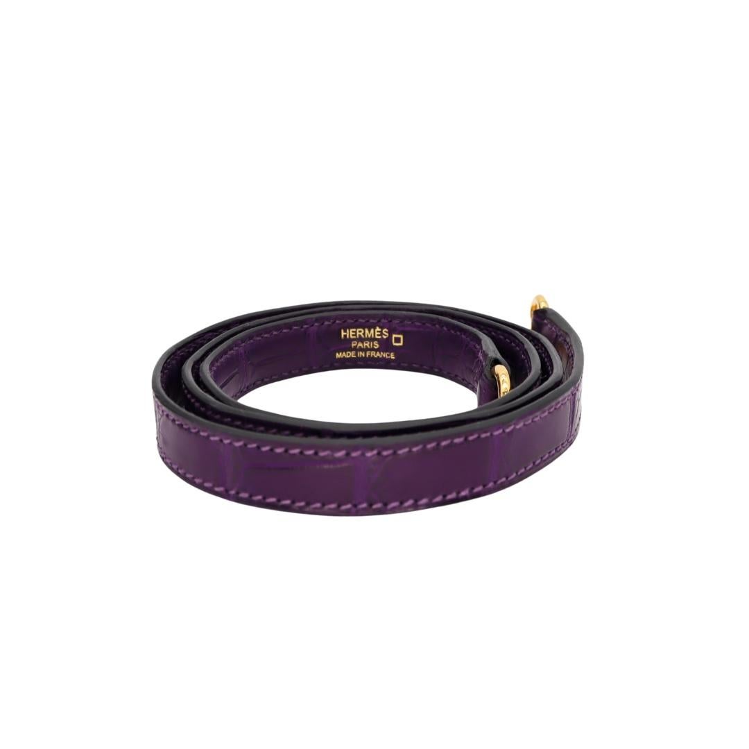 Hermès 28cm Kelly Retourne Amethyst Matte Alligator Gold Hardware For Sale 4