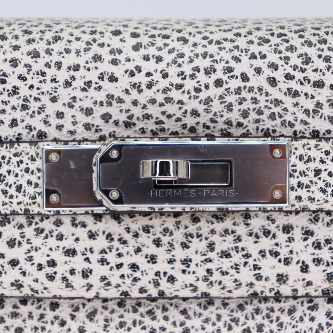 De las mujeres Hermès 28cm Kelly Retourne Dálmata Búfalo Cuero Palladium Hardware