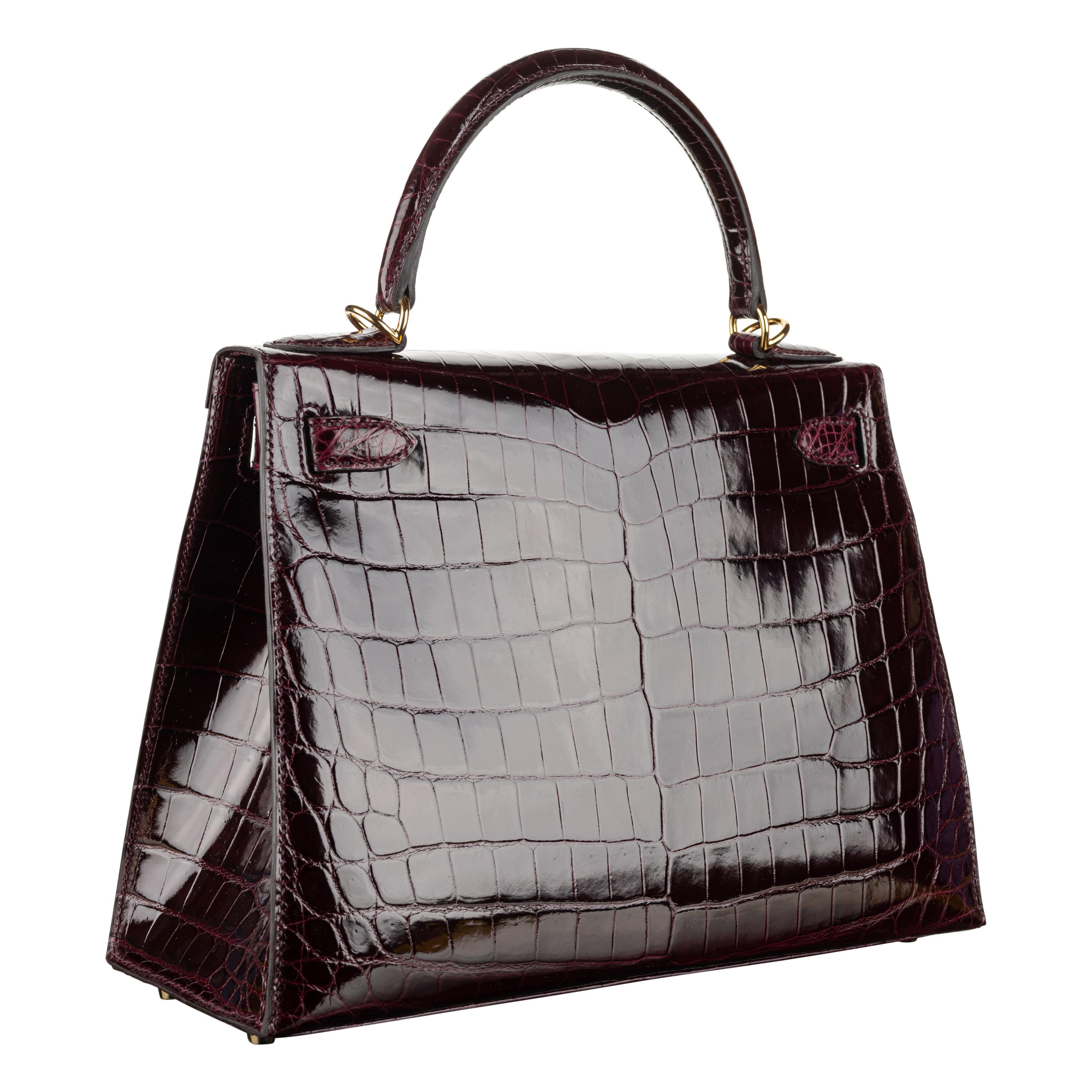 Black Hermès 28cm Kelly Sellier Bordeaux Shiny Nilo Gold Hardware 2022