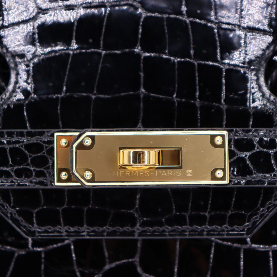Hermès 30cm Birkin Schwarz Glänzend Krokodil Porosus Gold Hardware im Angebot 1