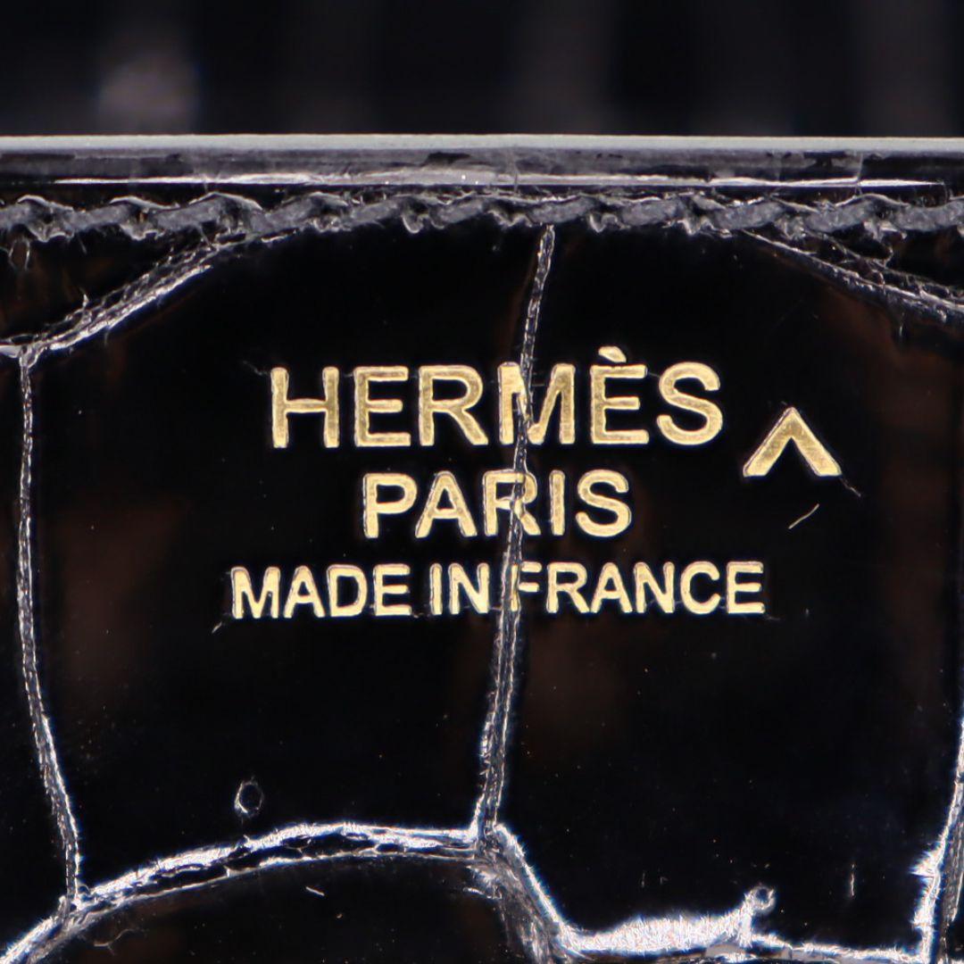 Hermès 30cm Birkin Schwarz Glänzend Krokodil Porosus Gold Hardware im Angebot 2