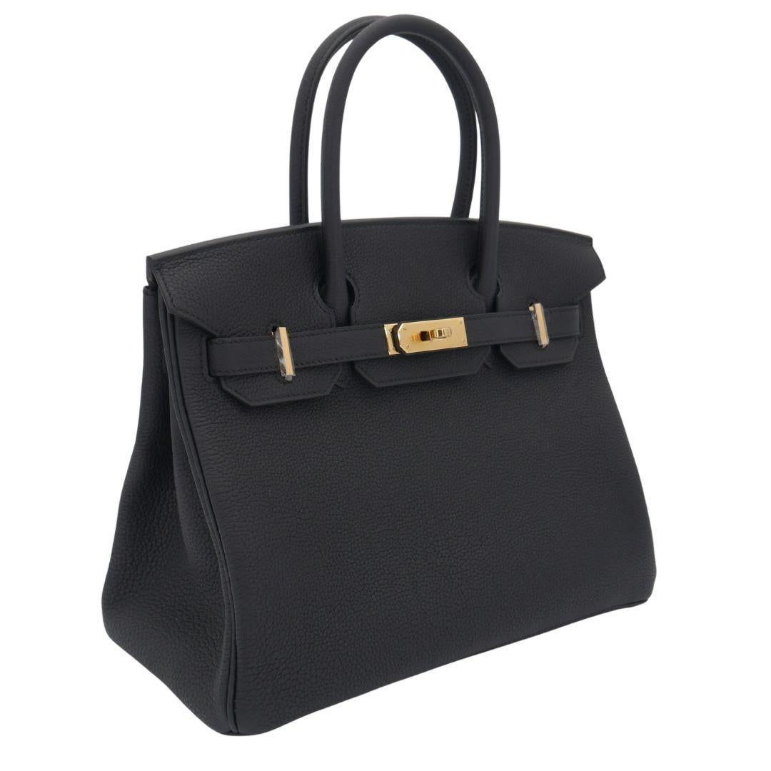 Brand: Hermès
Style: Birkin
Size: 30cm
Color: Black
Material: Togo Leather
Hardware: Gold (GHW)
Dimensions: 11.75