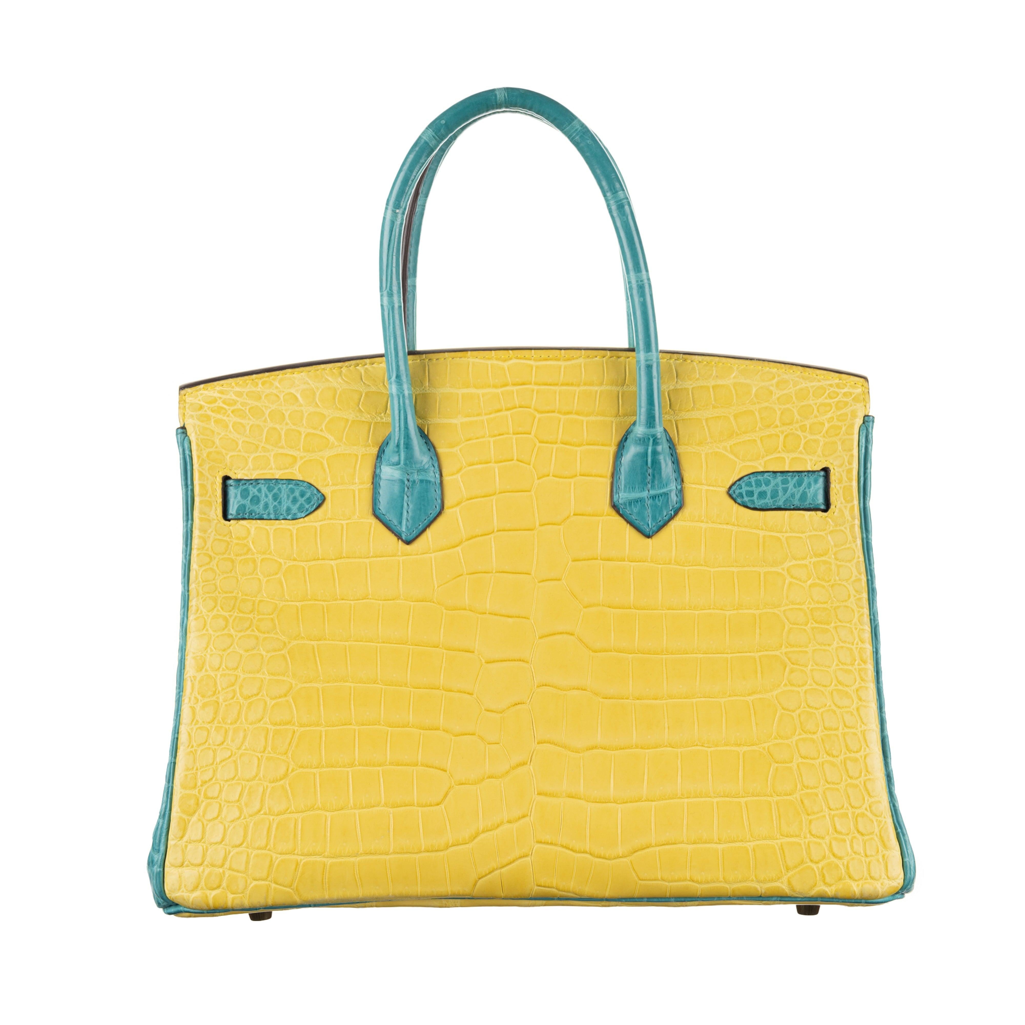 Hermès 30cm Birkin HSS Mimosa/Bleu Paon Porosus Crocodile Brushed Gold Hardware In New Condition For Sale In Santa Rosa Beach, FL