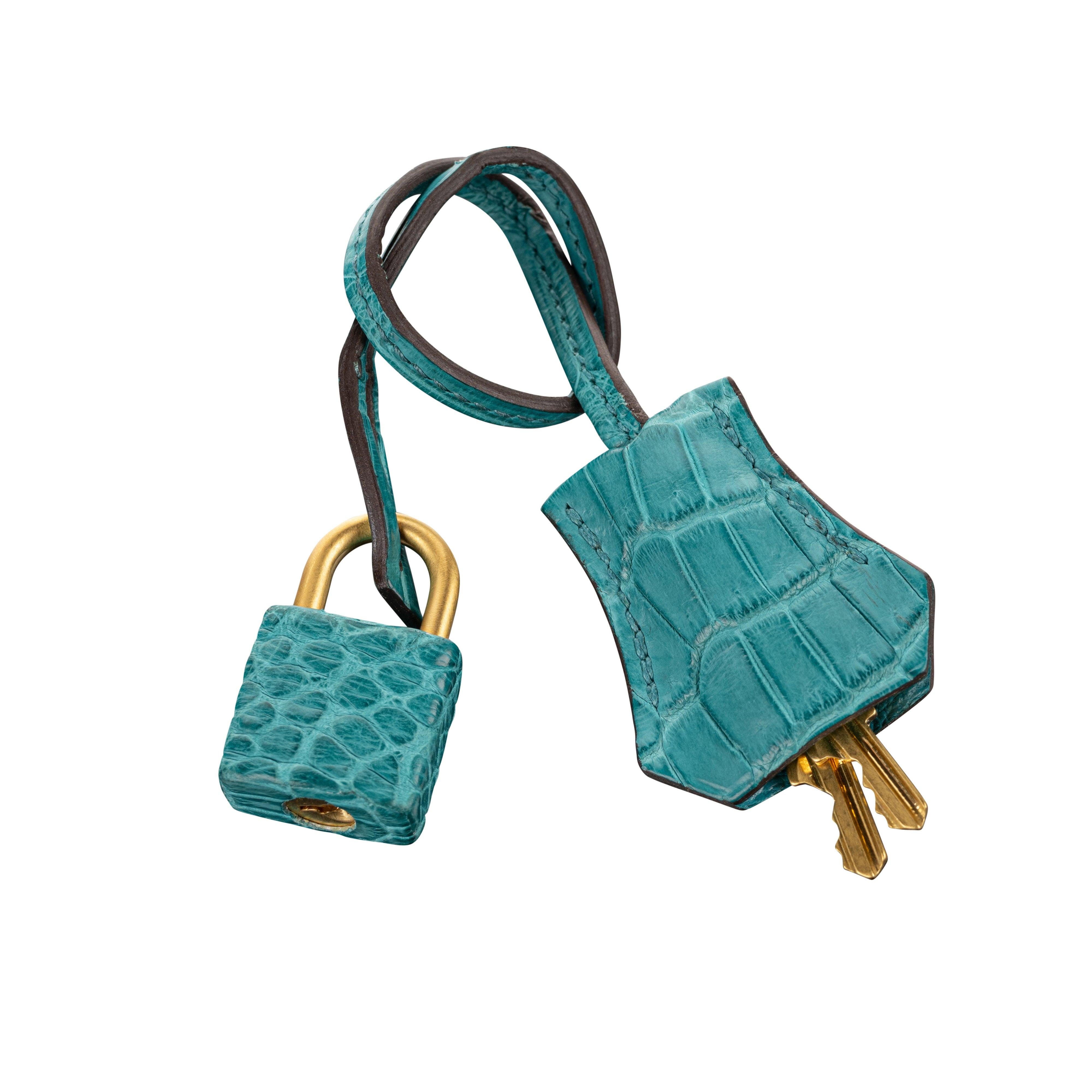 Hermès 30cm Birkin HSS Mimosa/Bleu Paon Porosus Crocodile Brushed Gold Hardware For Sale 4