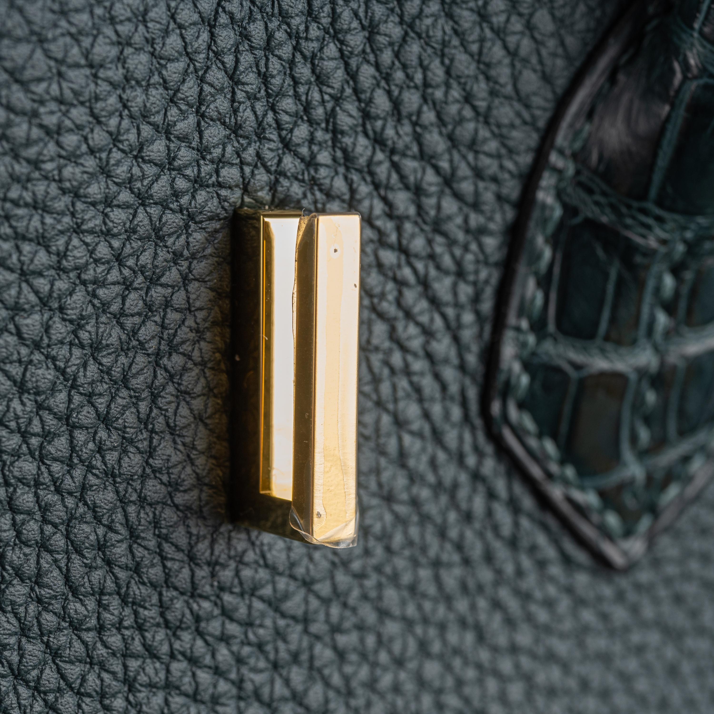 Hermès 30cm Birkin Vert Cypress Touch Gold Hardware 2022 For Sale 4