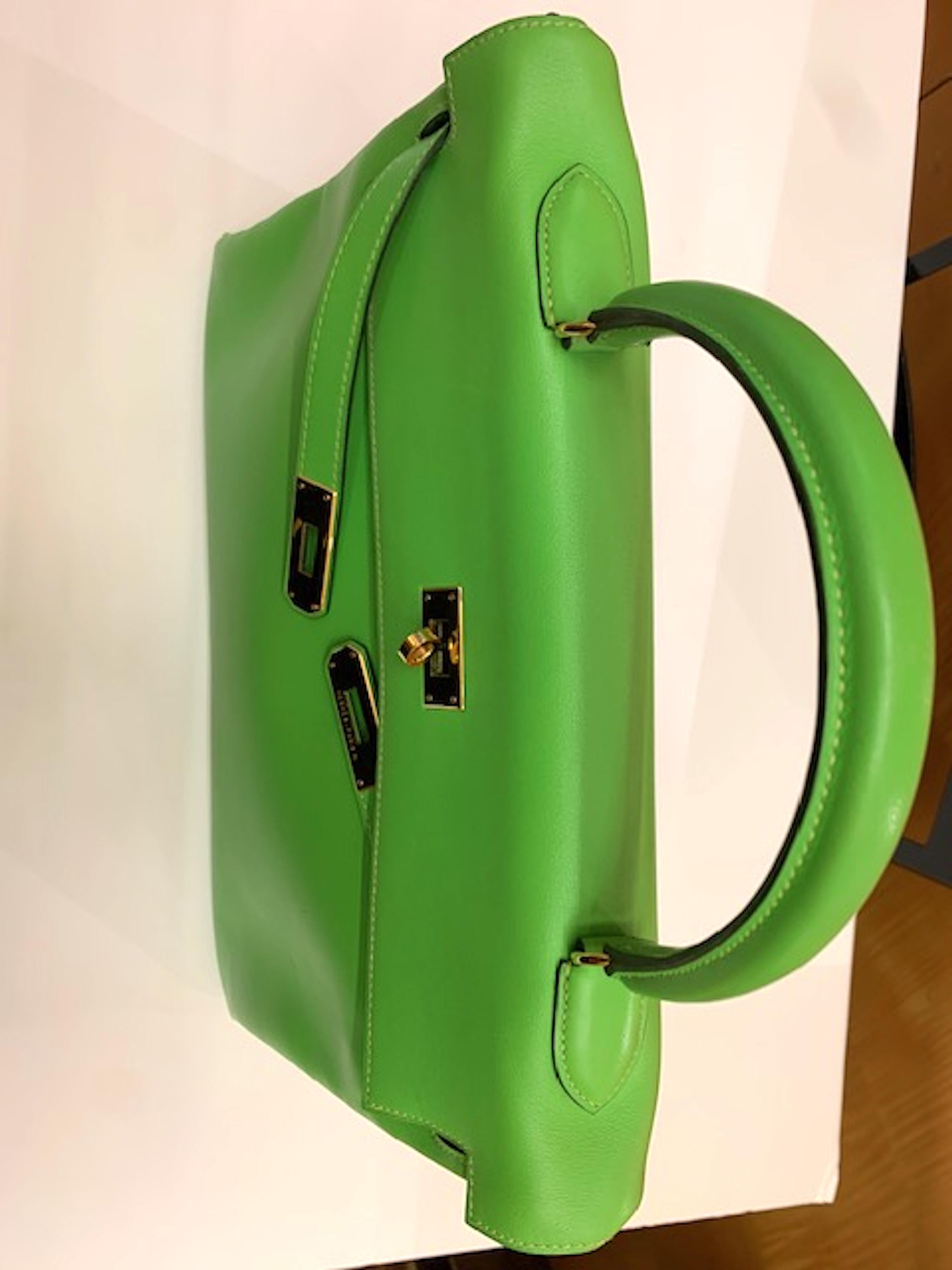  Hermes  35 Apple Green Kelly Swift Leather  For Sale 7