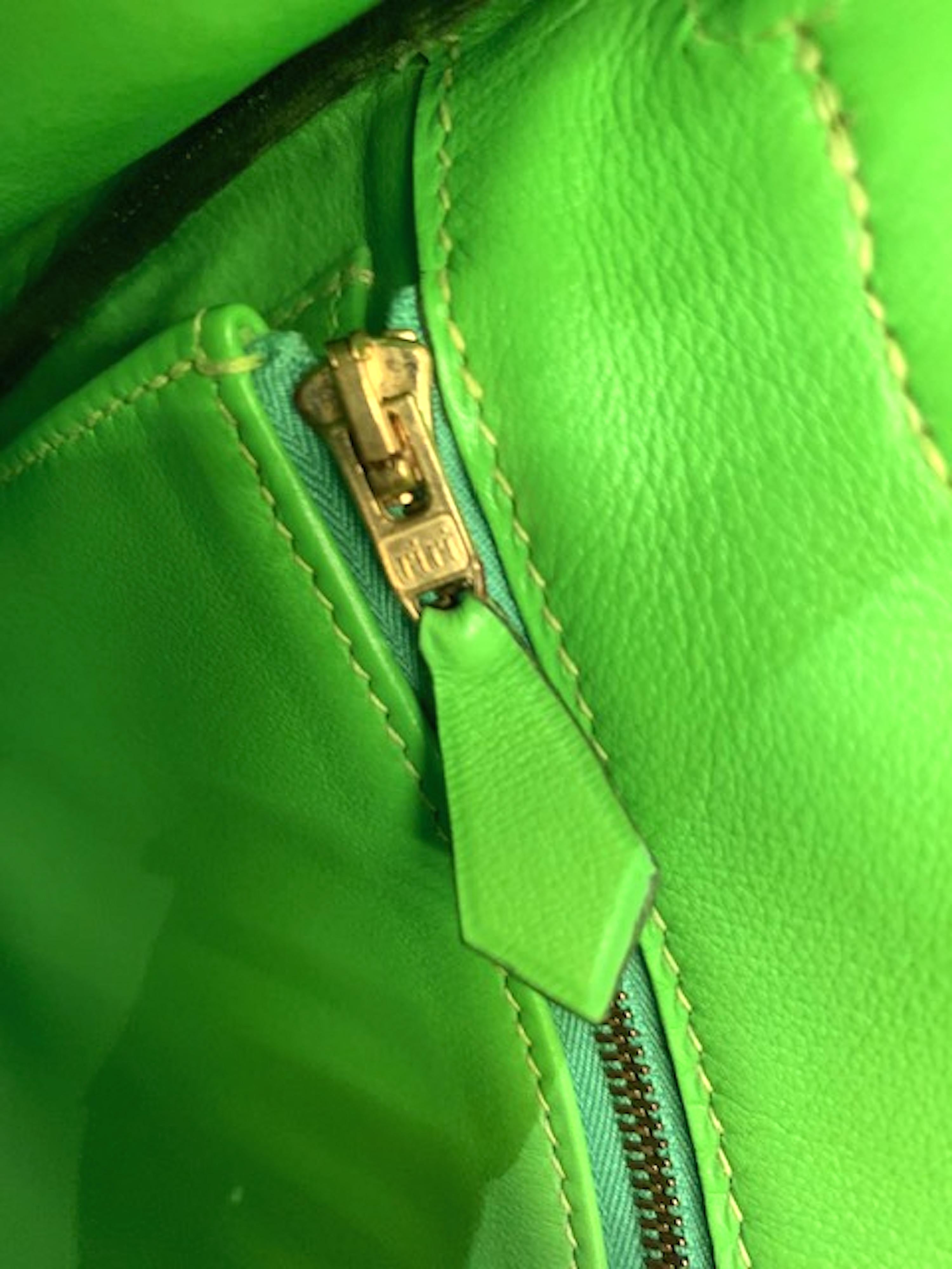  Hermes  35 Apple Green Kelly Swift Leather  For Sale 8