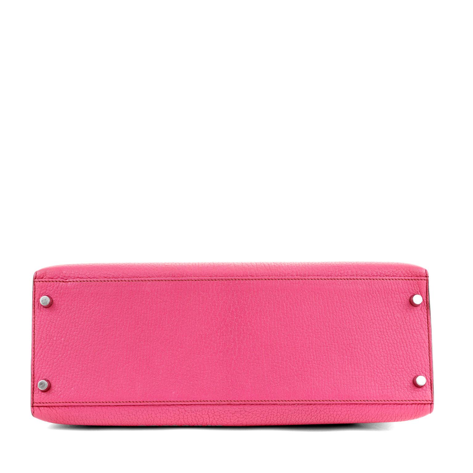 Hermès 35 cm Shocking Pink Chevre Kelly In Good Condition For Sale In Palm Beach, FL
