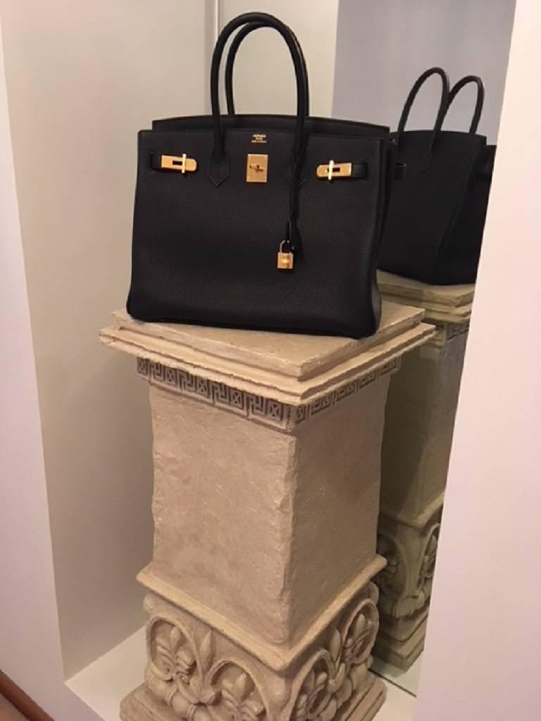 STORE FRESH 

This birkin bag is BRAND NEW never worn ....The bag was purchased at the HERMES in St Honore France in November 2017.. Receipt is included in sale. 
 Please be advised that the newest of birkin bags now have the stamp code embosted on