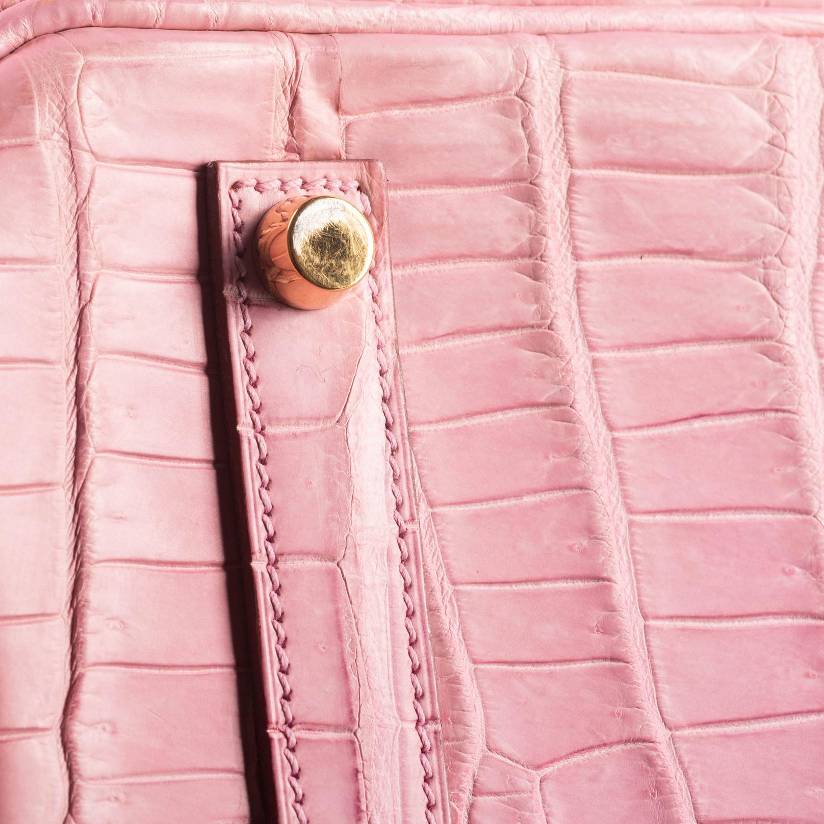 Hermès 35cm Birkin Bubblegum Matte Alligator Gold Hardware 2011 6
