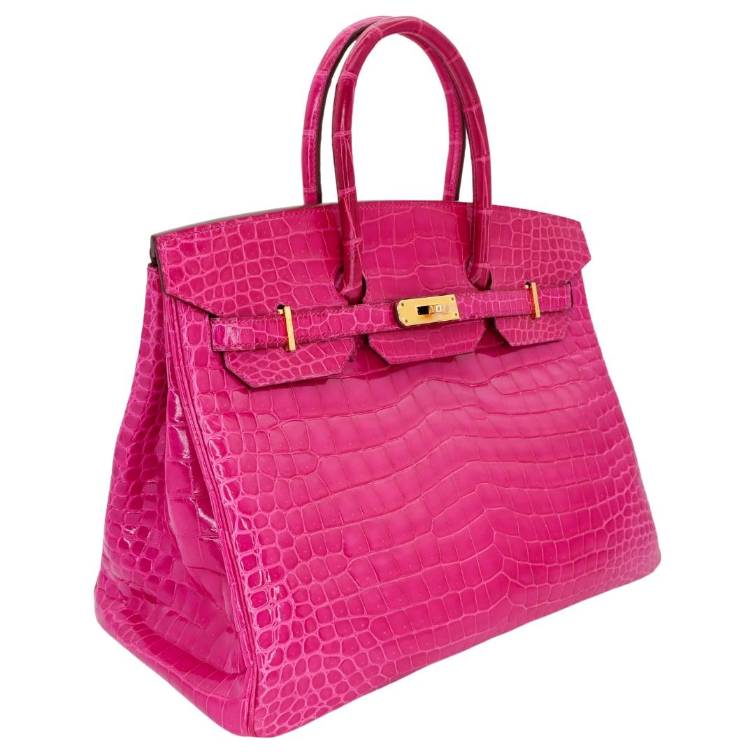 Brand: Hermès
Style	Birkin
Size	35cm
Color	Rose Scheherazade
Material	Shiny Porosus Crocodile
Hardware	Gold Hardware(GHW)
Dimensions	13.75