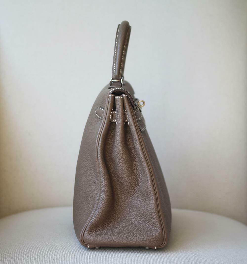 Hermès 35cm Etoupe Togo Palladium H/W Kelly Retourne Bag  In Excellent Condition In London, GB