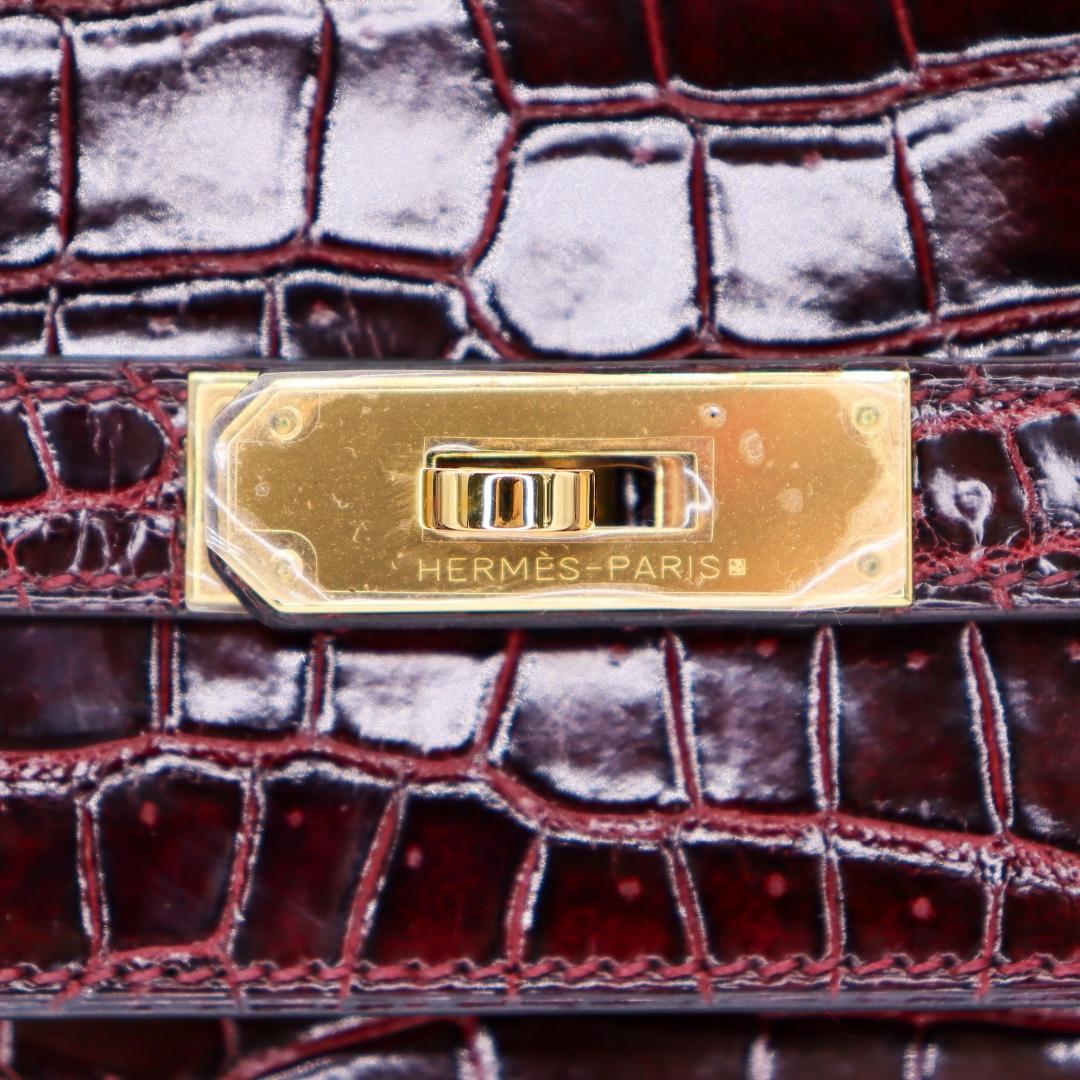 Hermès 40cm Birkin Bordeaux Shiny Porosus Crocodile Gold Hardware For Sale 1