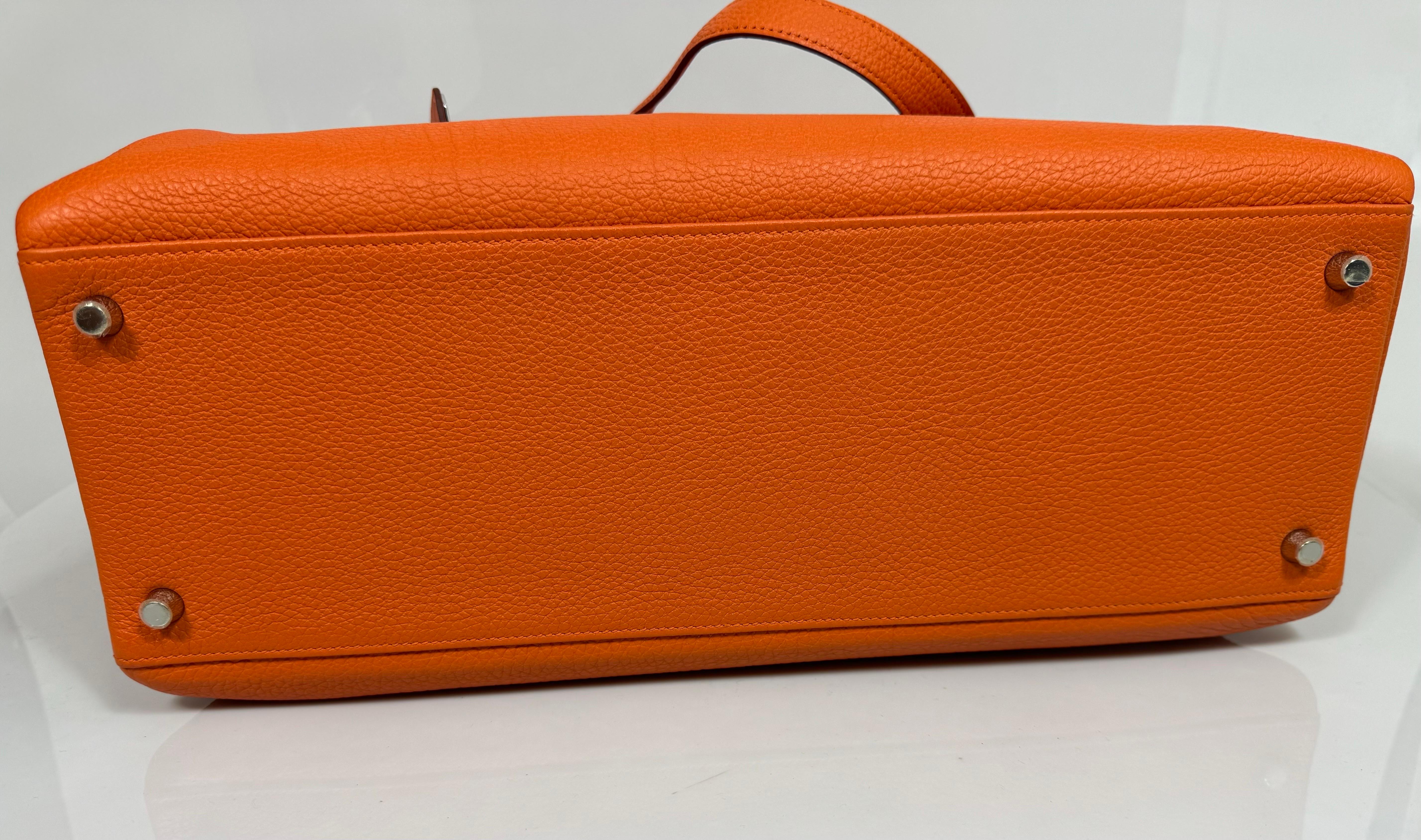 Hermes 40cm Orange Togo Kelly Reise-2011-SHW im Angebot 11