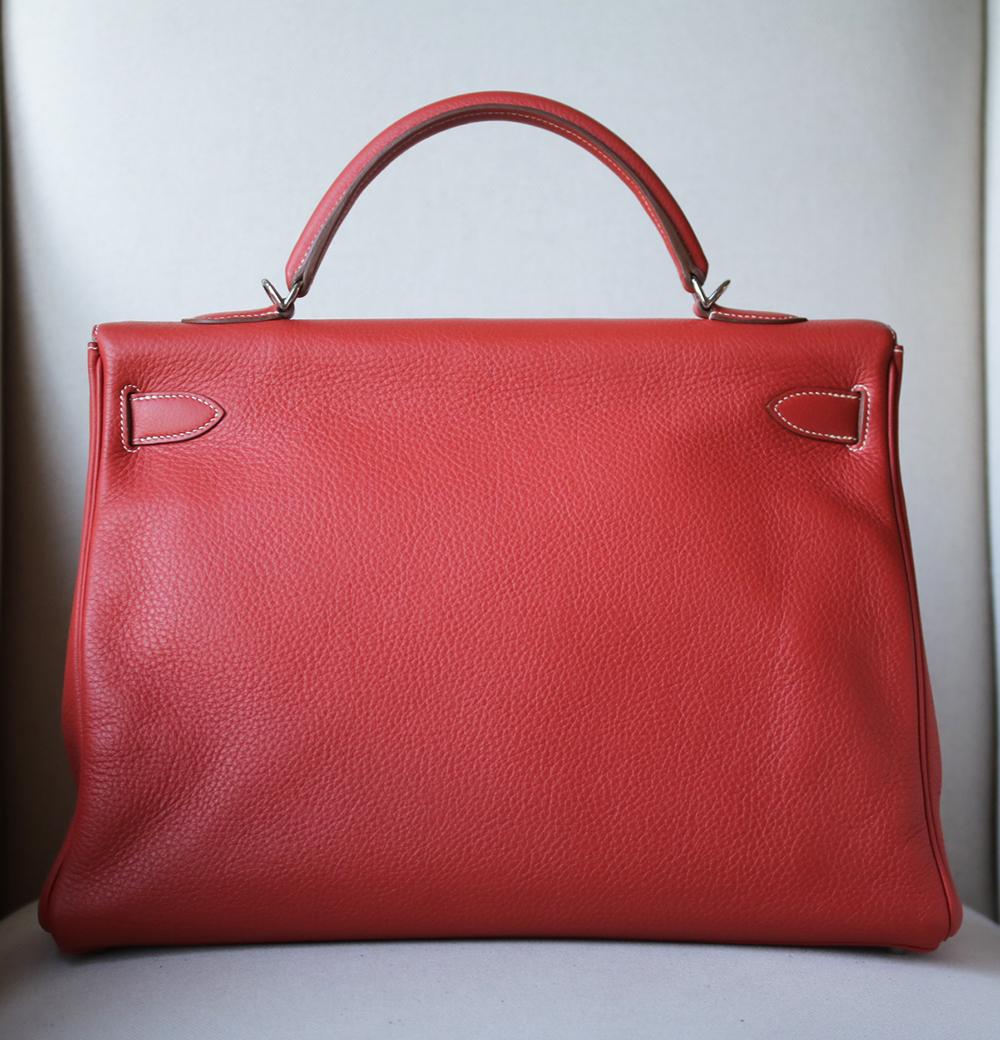 Hermès 40CM Rouge Duchesse Clemence Palladium H/W Kelly Retourne Bag In Excellent Condition In London, GB