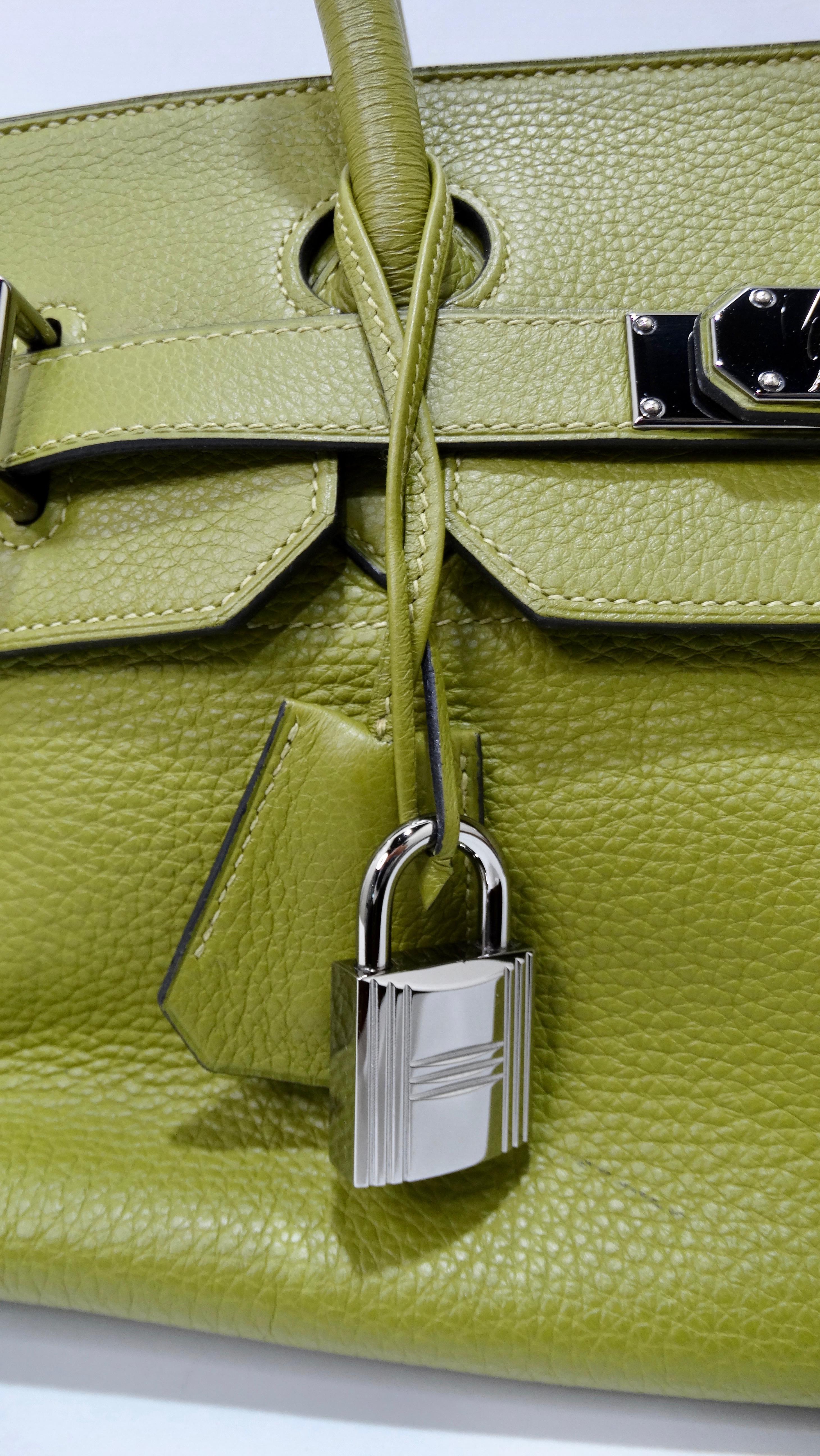 Hermès - Sac Birkin 42cm vert chartreuse Clémence JPG, porté épaule  12