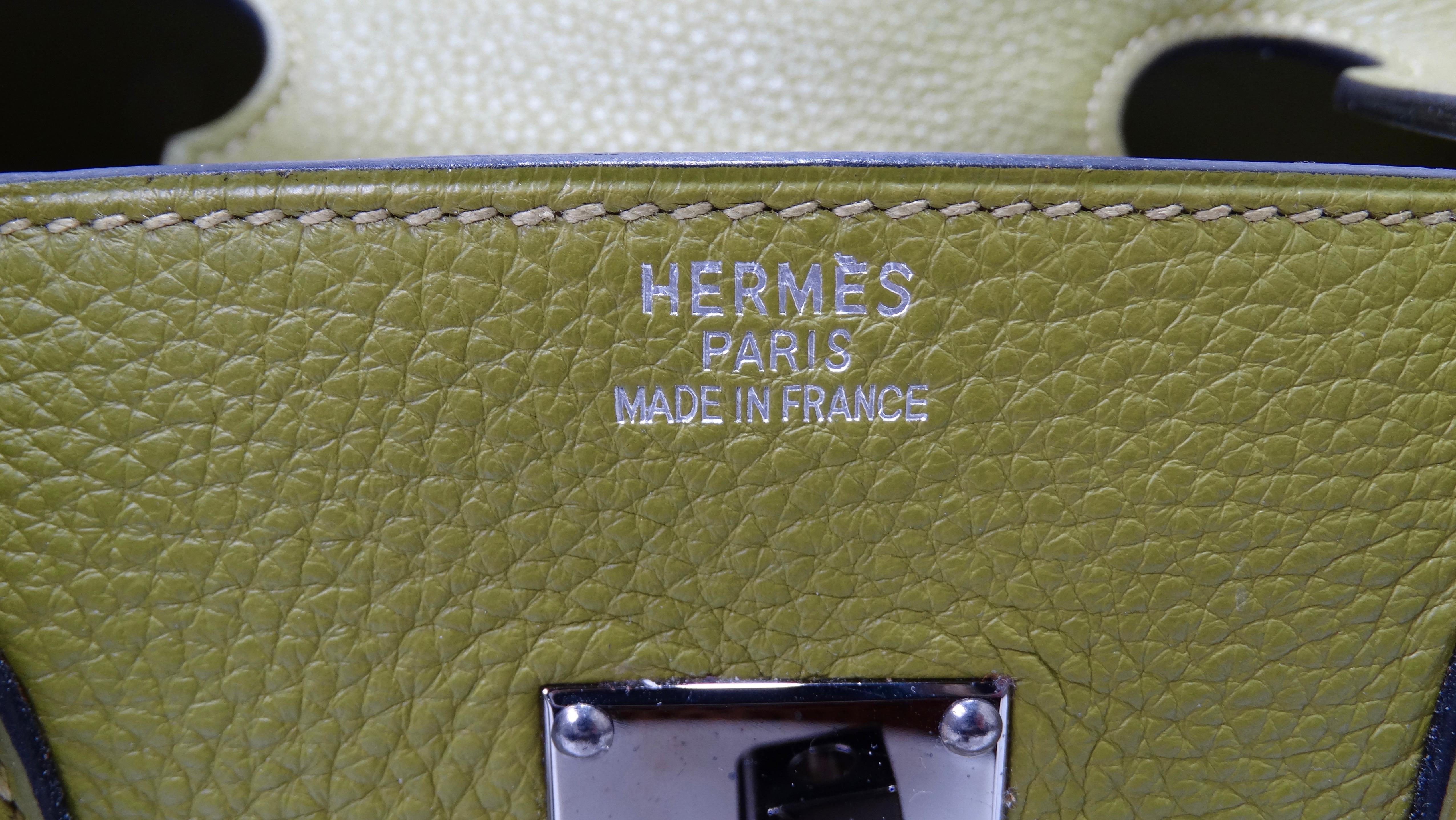 Hermès - Sac Birkin 42cm vert chartreuse Clémence JPG, porté épaule  4