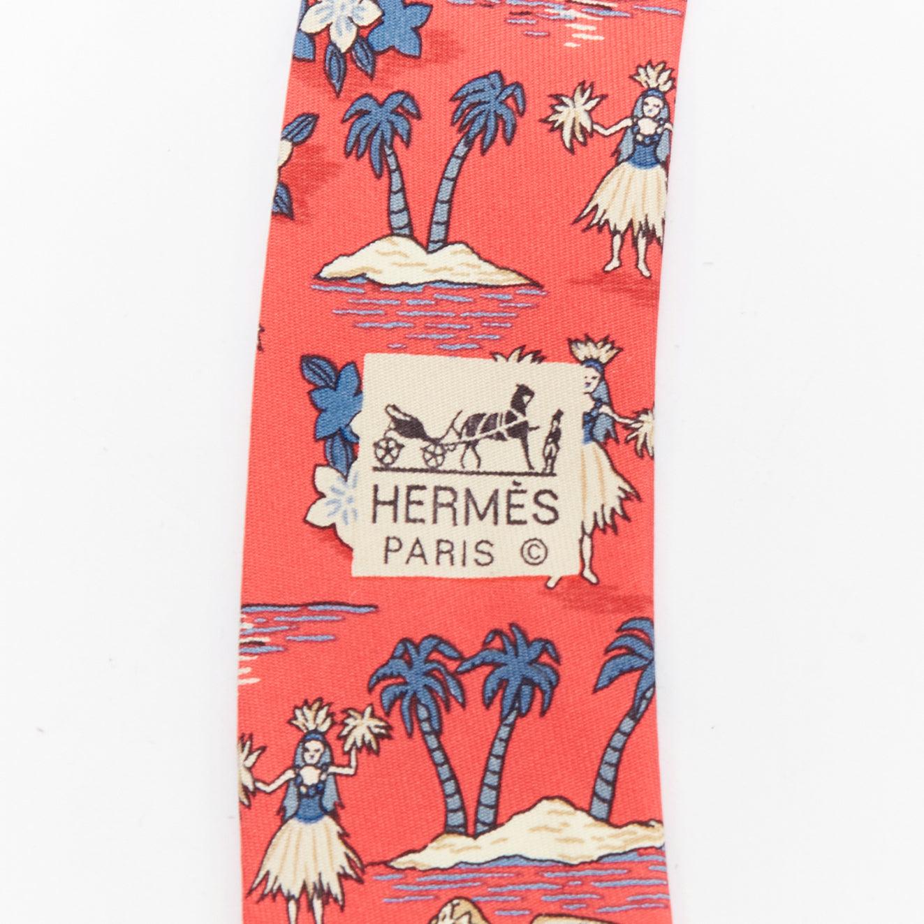 HERMES 7554 SA corbata de seda roja azul estampado fauna chica hula hawaiana en Excelente estado para la venta en Hong Kong, NT