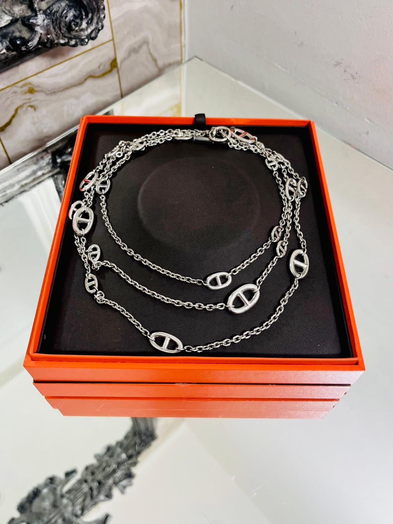 Hermes 925 Sterling Silver Extra Long Farondole Necklace

Iconic silver very long necklace that can be worn multiple ways, with toggle style

closure.

Size - 160cm

Condition - 925 Sterling Silver

Composition - Fair/Good  (Scratches and some