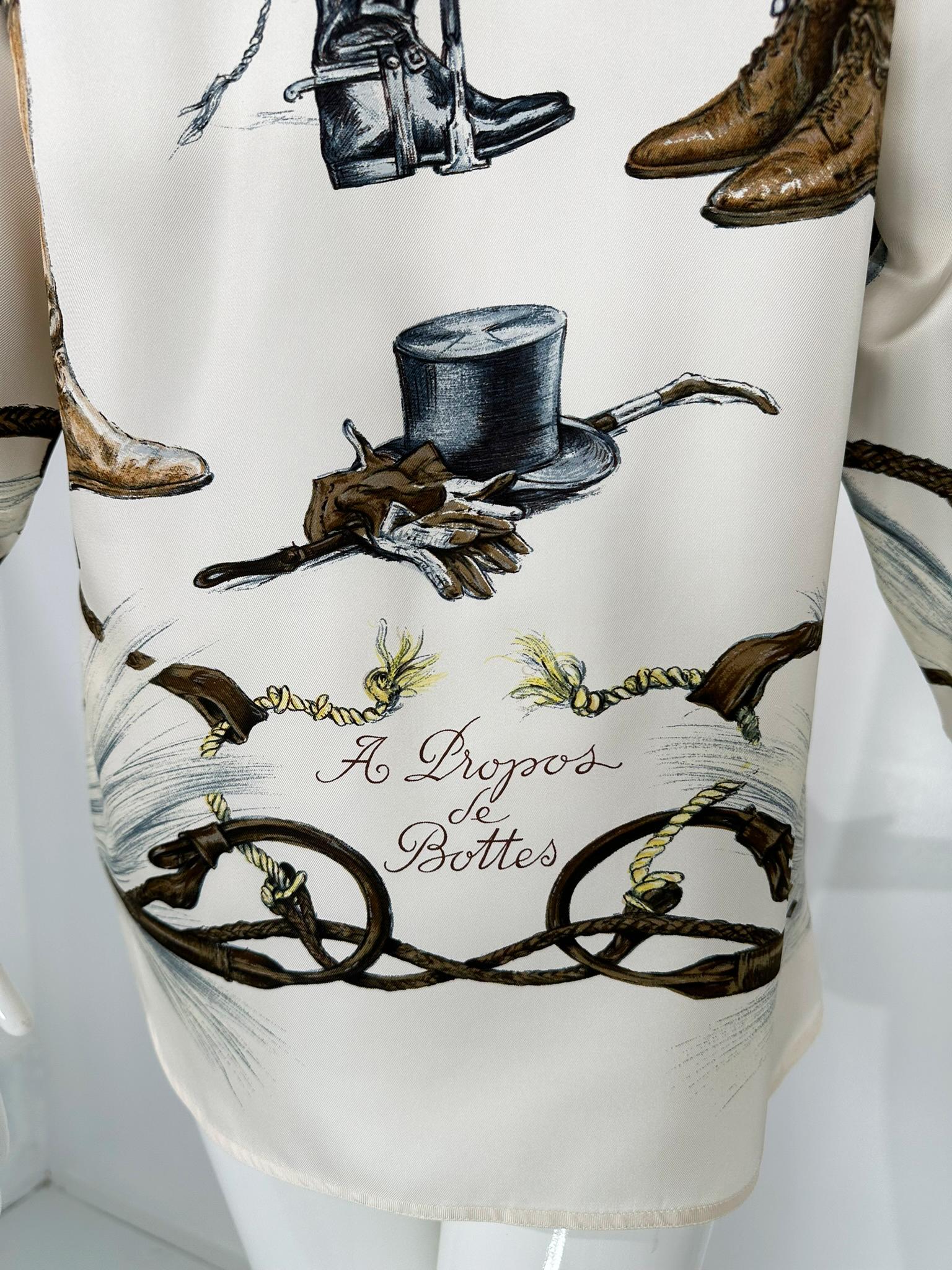 Hermes A Propos de Bottes By Xavier de Poret Creme bedruckte Seidenköperbluse im Angebot 9