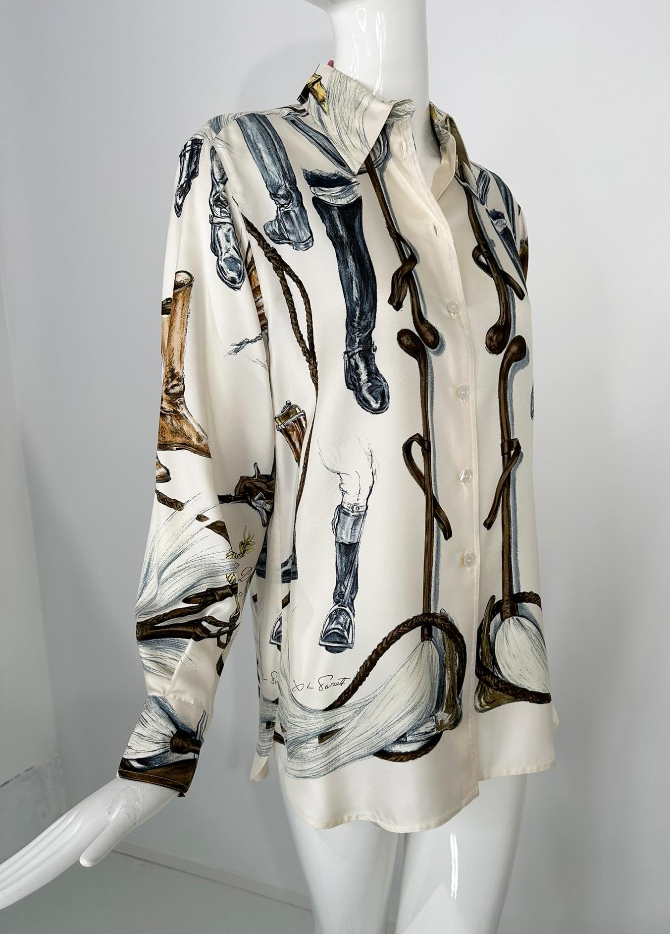 Hermes A Propos de Bottes By Xavier de Poret Creme bedruckte Seidenköperbluse (Grau) im Angebot