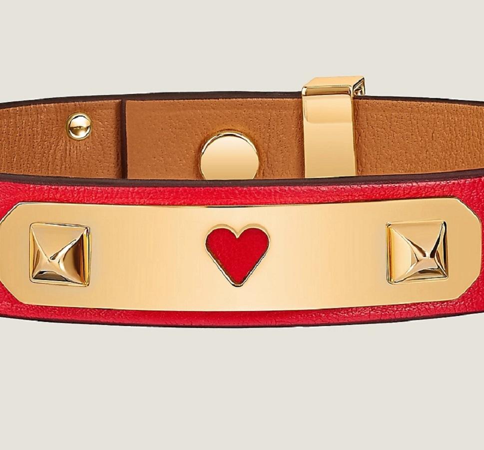 Hermès - Bracelet en cuir de veau Swift rouge à cœurs, taille T2 15,5 cm Neuf à Nicosia, CY