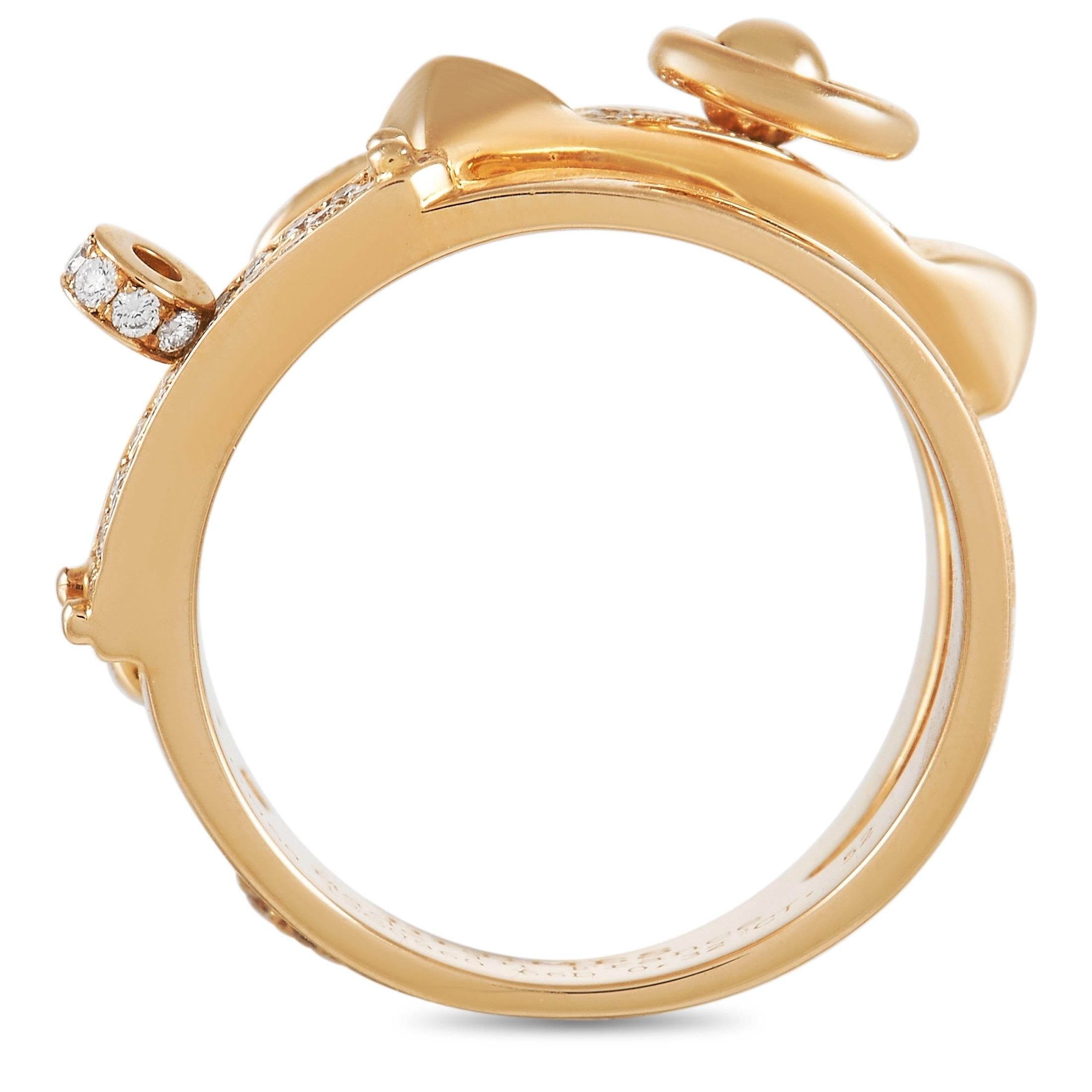 Dieser makellose Hermes Alchimie Ring ist ein stilvolles Stück, das aussieht, als würden Sie ein ganzes Bündel der Luxusmarke tragen. Das Trio aus miteinander verbundenen Bändern ist aus 18 Karat Roségold gefertigt und misst 10 mm in der Breite.