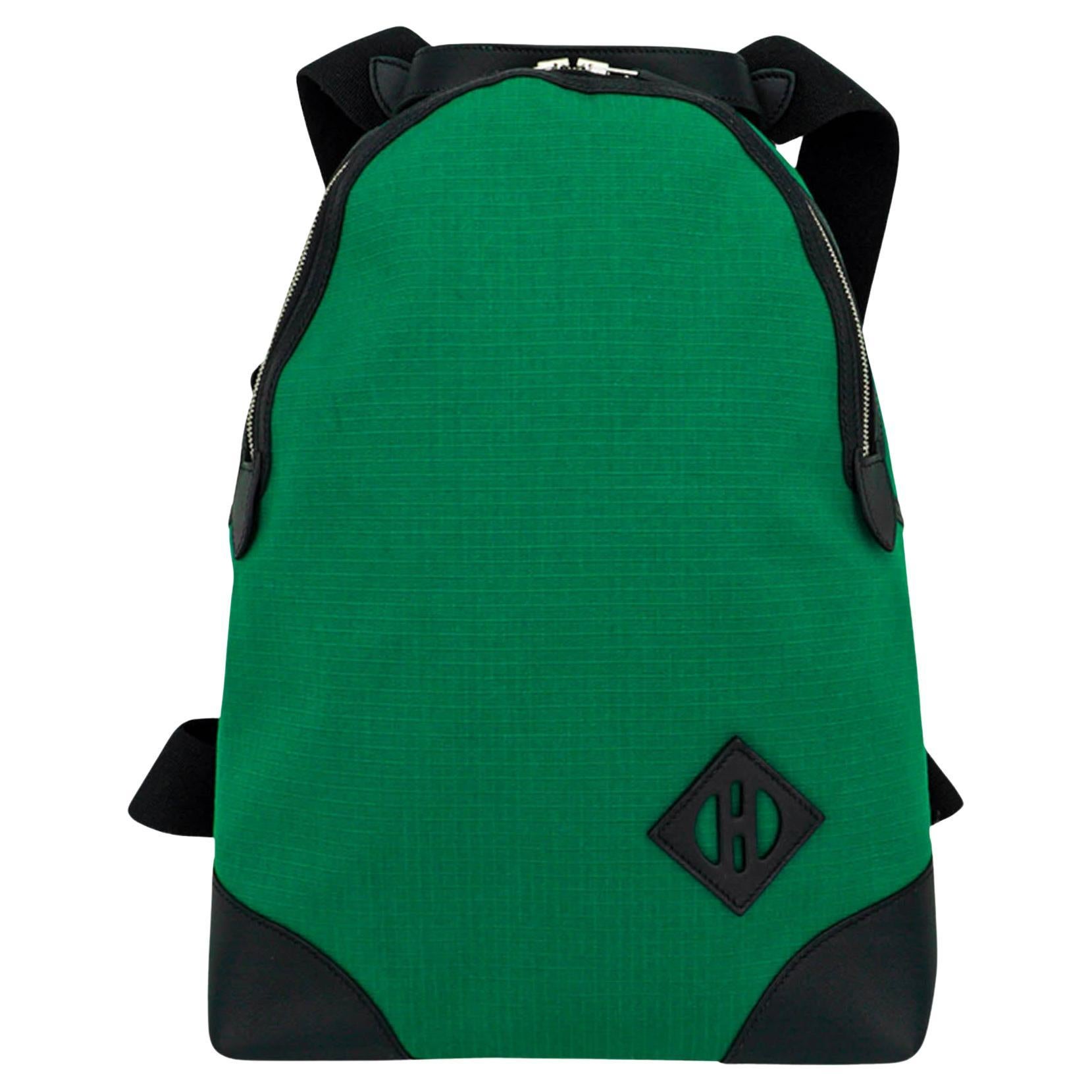 Hermes Hac a Dos PM Backpack Men's Bag Vert de Gris Togo Palladium Har –  Mightychic