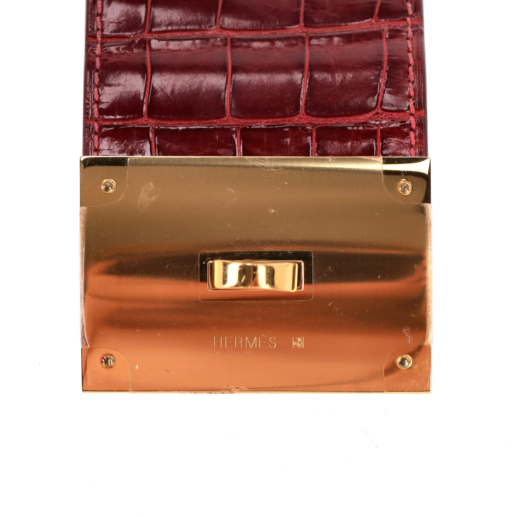 Hermes Pulsera de piel de caimán para perro Extreme Cuff en venta 2