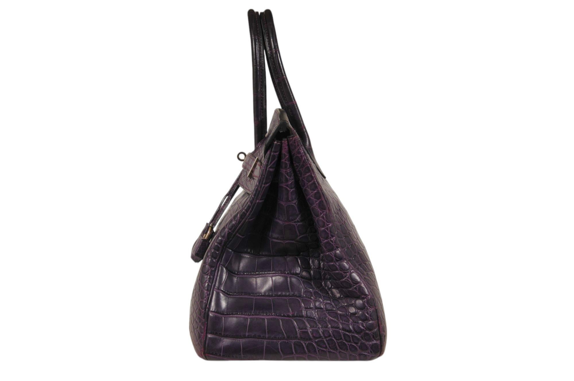 Hermès Amethyst Matte Mississippiensis Alligator Birkin 35 Palladium Hardware en vente 2