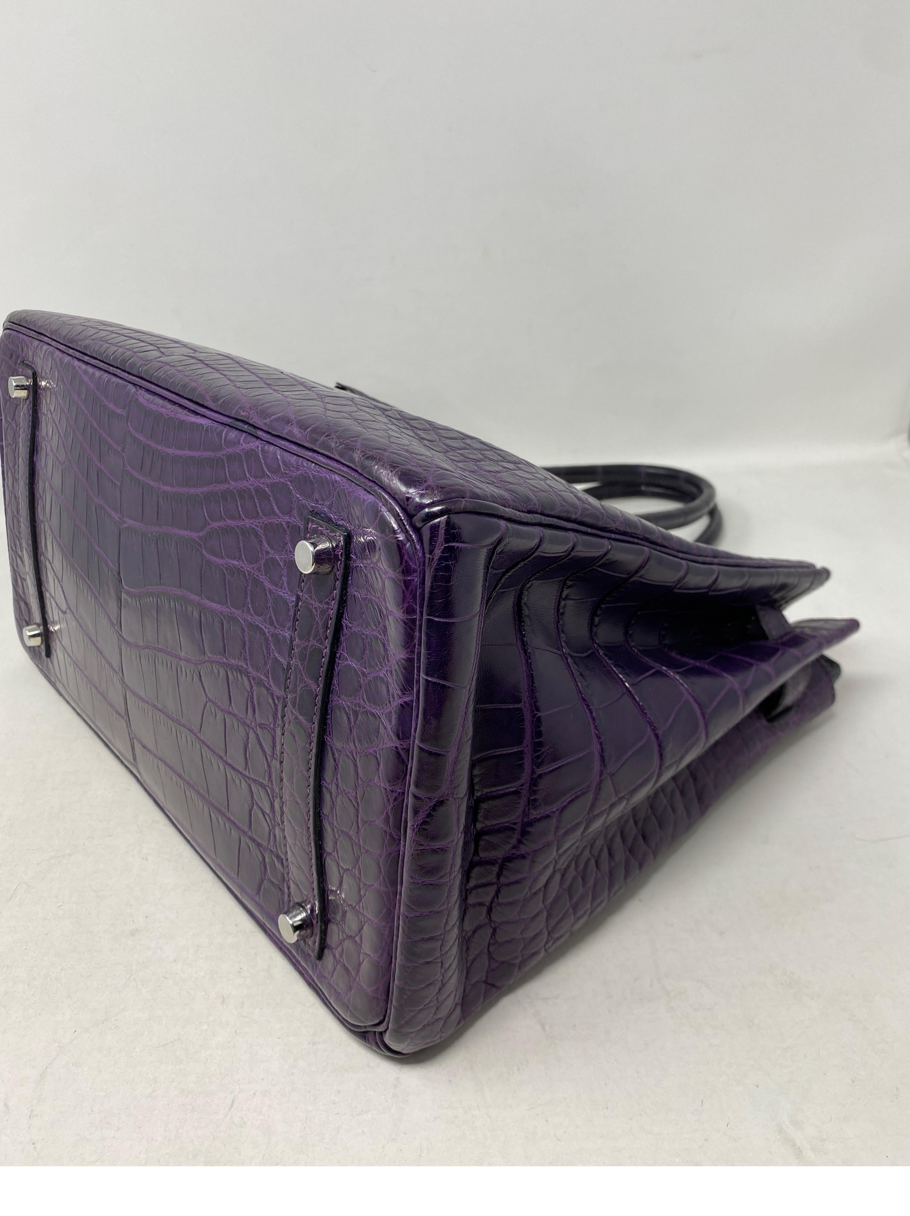 Hermes Amethyst Purple Crocodile Birkin 35 Bag  en vente 7