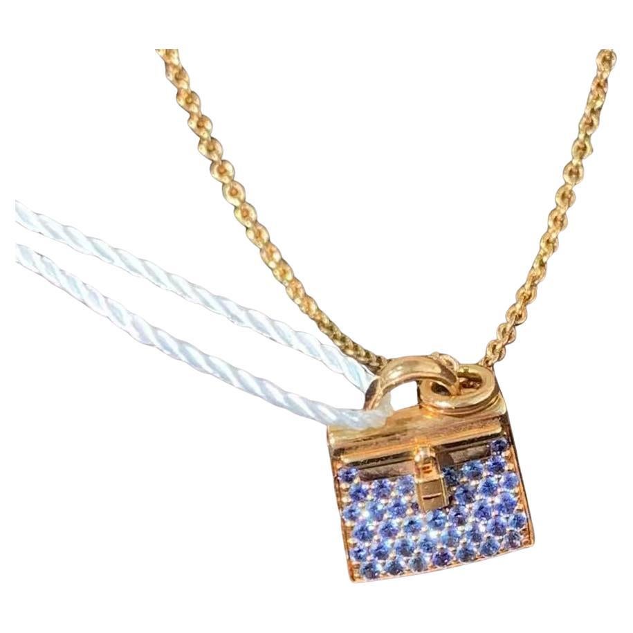 Hermès Amulettes Kelly Pendant Necklaces blue sapphires 18k rose gold Necklaces For Sale