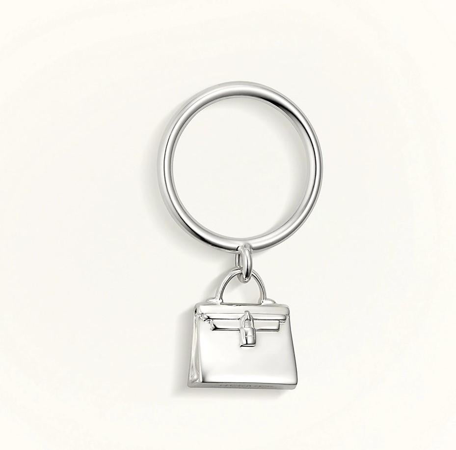 Hermes Amulettes Kelly ring Size 48 In New Condition In Nicosia, CY