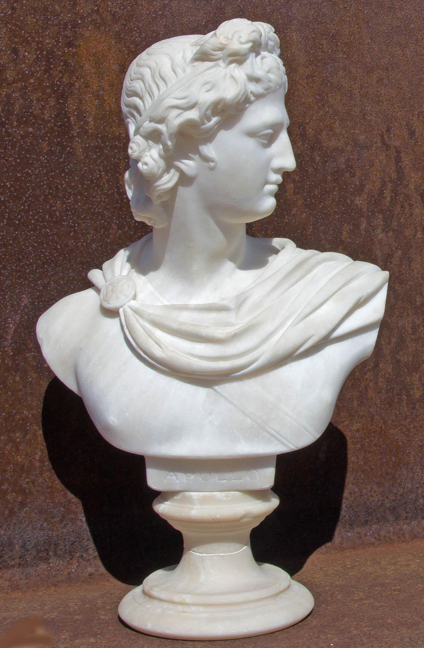 Hermes and Apollo a Pair of 19th Century Marble Busts In Good Condition In Rochester, NY