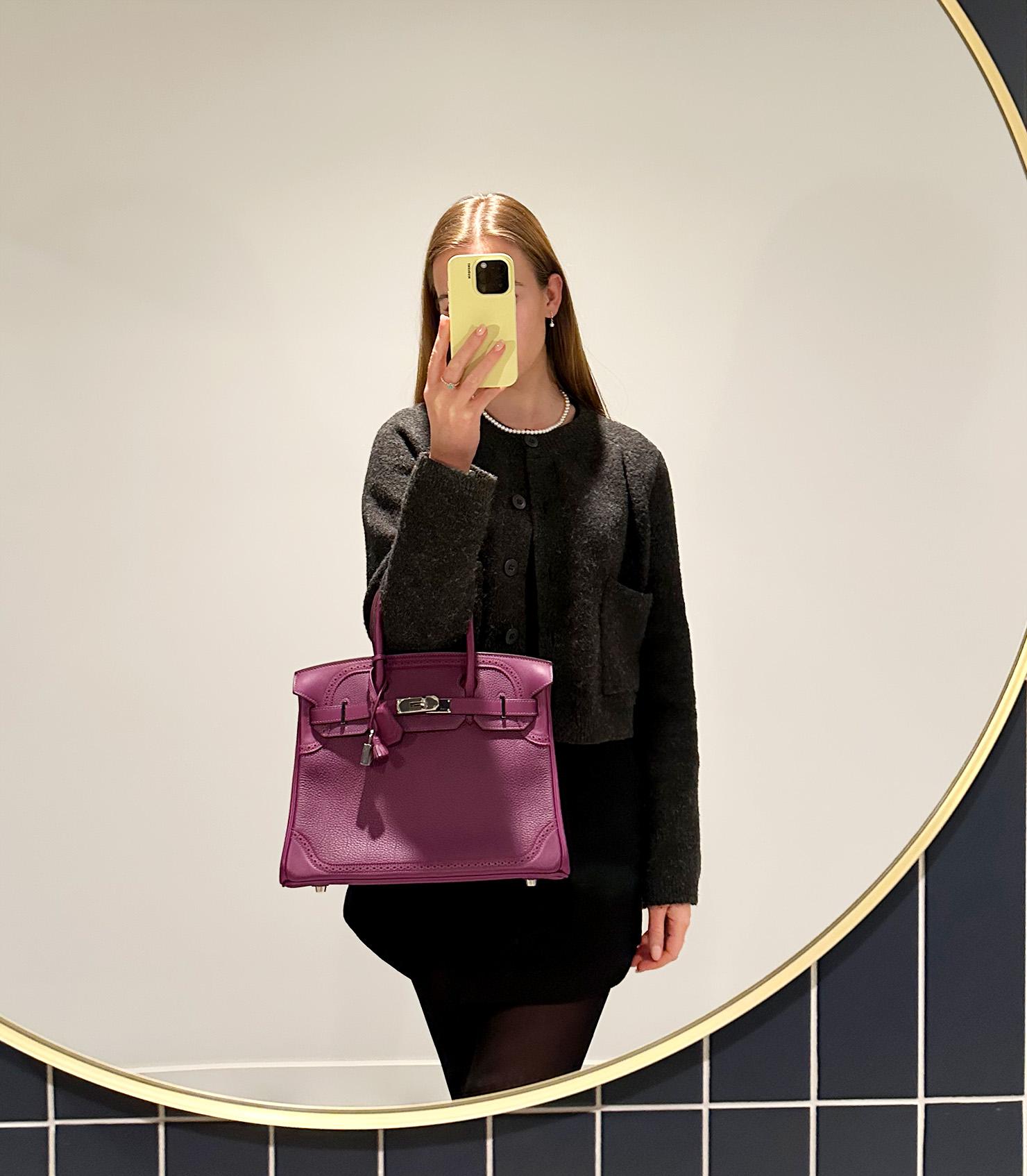 Hermès Anemone Togo & Swift Leather Ghillies Birkin 30cm Retourne

Product Details
Xupes Ref: BB019
Brand: Hermès
Model: Birkin 30cm
Type: Tote
Serial Number: [P]
Age: 2012
Accompanied By: Hermès Dust Bag, Box, Padlock, Keys, Clochette
Colour: