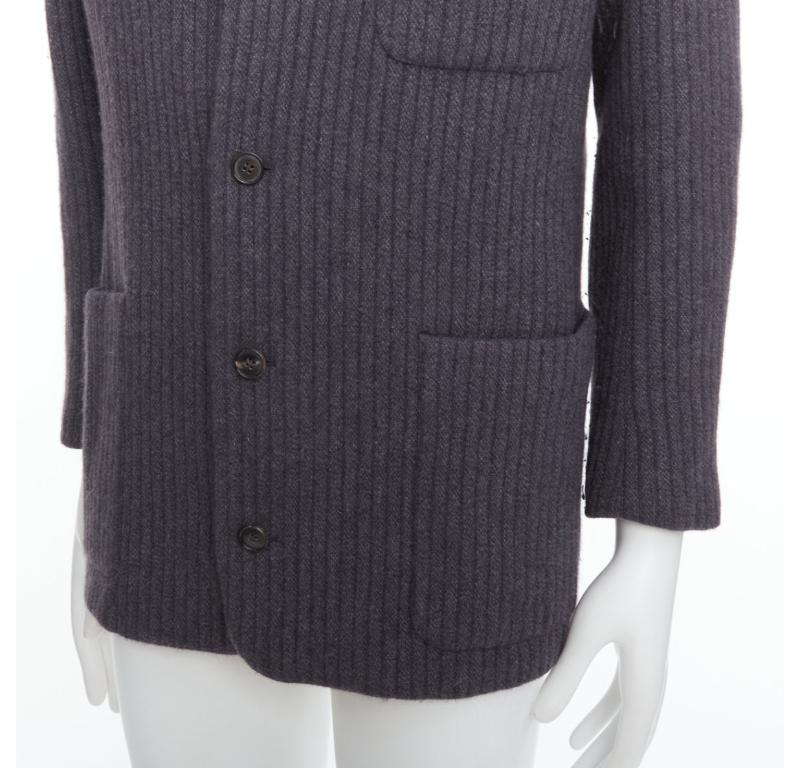 HERMES Blazer in lana d'angora grigio a righe verticali FR48 M
Riferimento: PRWU/A00008
Marchio: Hermes
Materiale: Angora, lana, misto
Colore: Grigio
Modello: Tinta unita
Chiusura: bottone
Fodera: Tessuto grigio
Prodotto in: