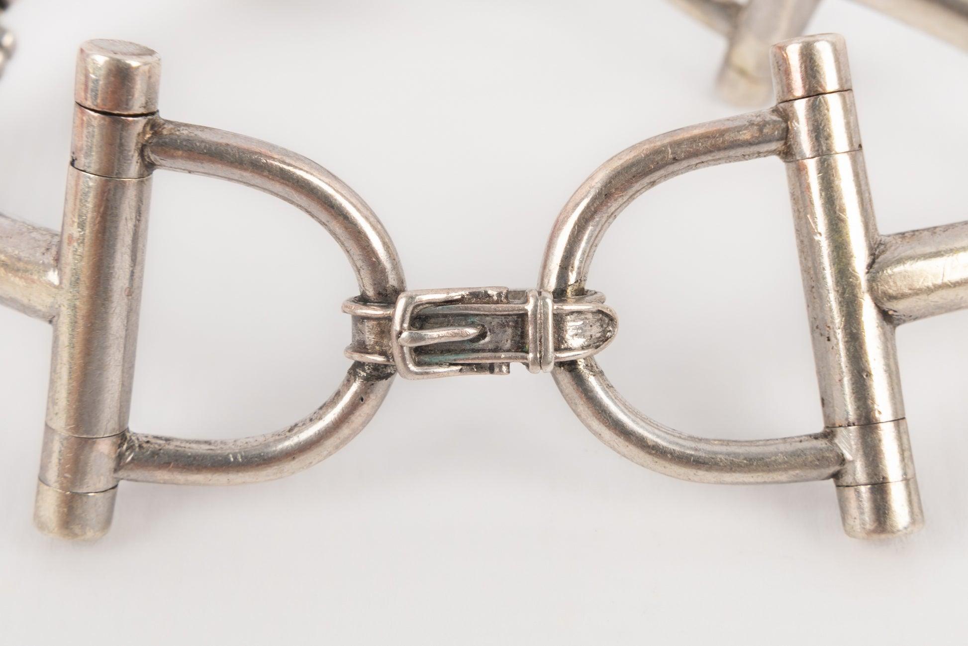 Hermès - (Made in France) Antique silver bracelet. Visible hallmark.

Additional information: 
Condition: Very good condition
Dimensions: Length: 19 cm

Seller Reference: BRA92