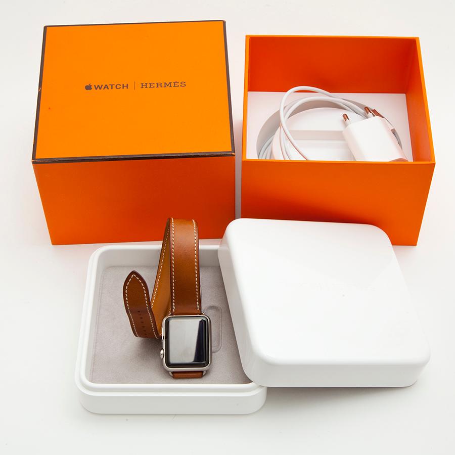 Hermes Apple Watch Double 38 MM In Excellent Condition In Paris, FR