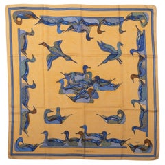 Pañuelo de seda Hermes Albaricoque/Patos Azules