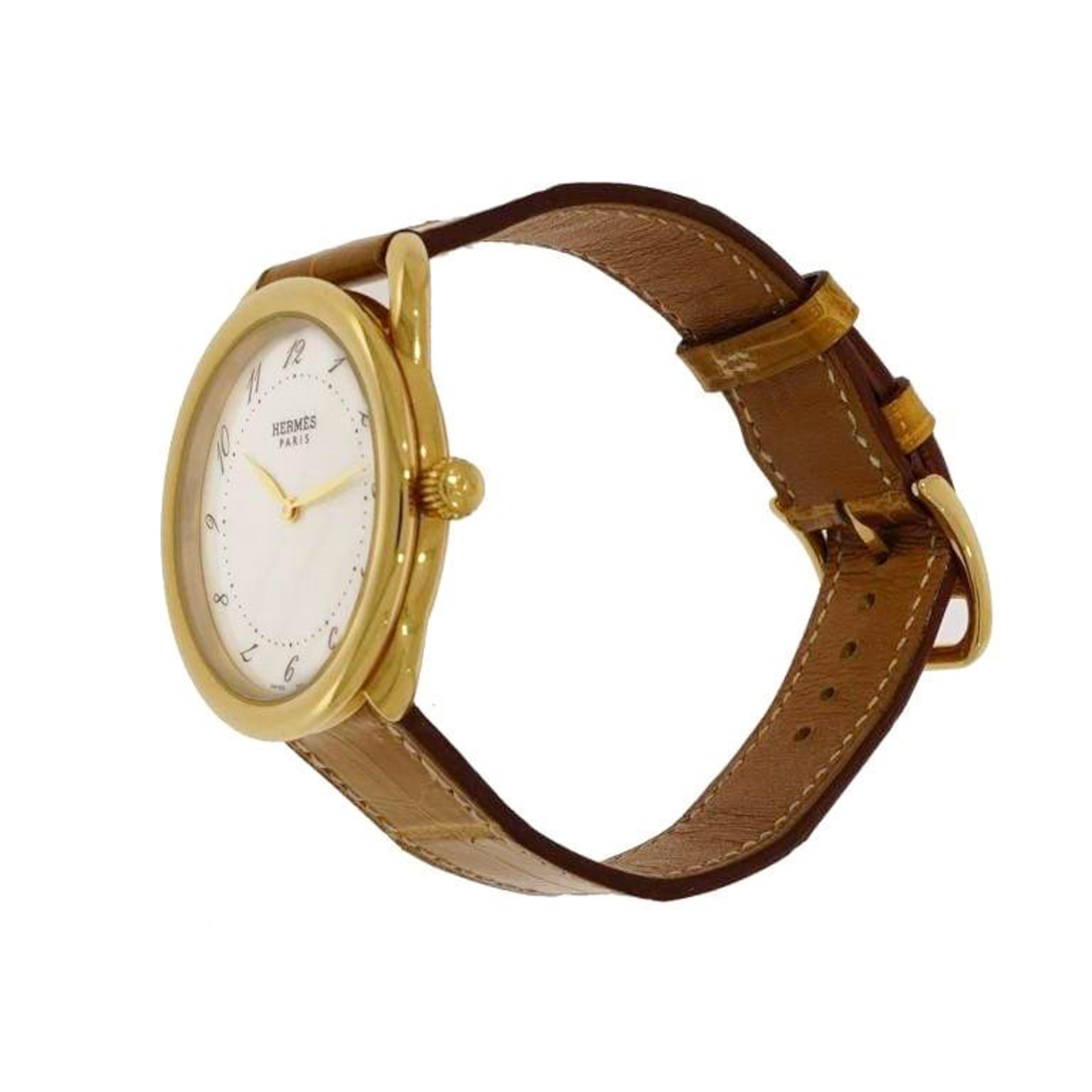 Hermès Arceau 18 Karat Yellow Gold Wristwatch In Excellent Condition In Greenwich, CT