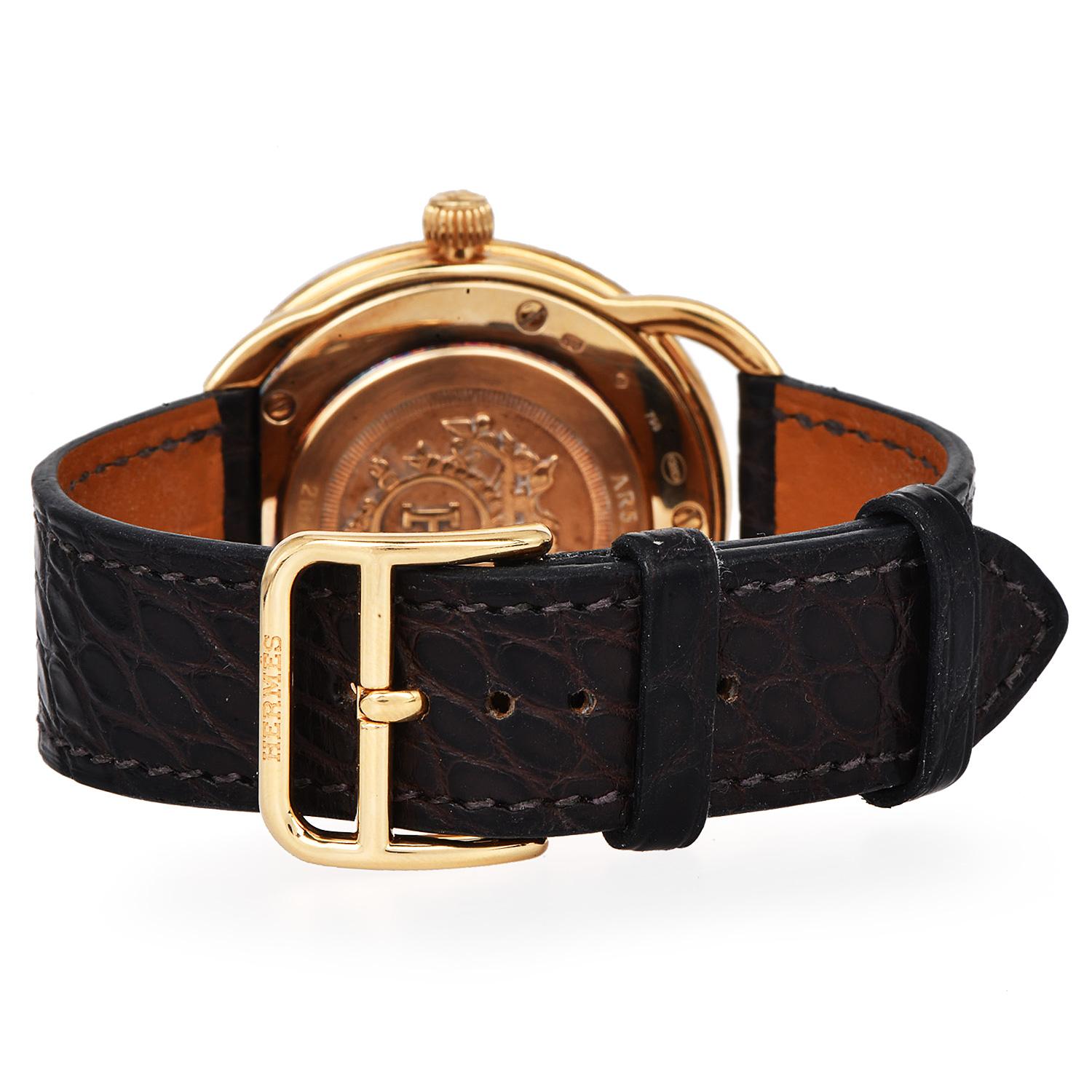 Round Cut Hermes Arceau Diamond Yellow Gold  38mm Watch Ref AR5.786 For Sale